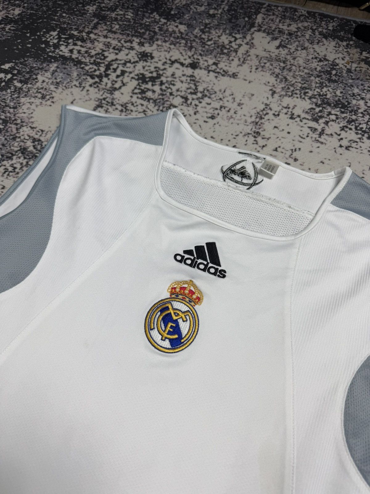Adidas 2004 Real Madrid Adidas Basketball Jersey Sleeveless vintage Size US M / EU 48-50 / 2 - 3 Thumbnail
