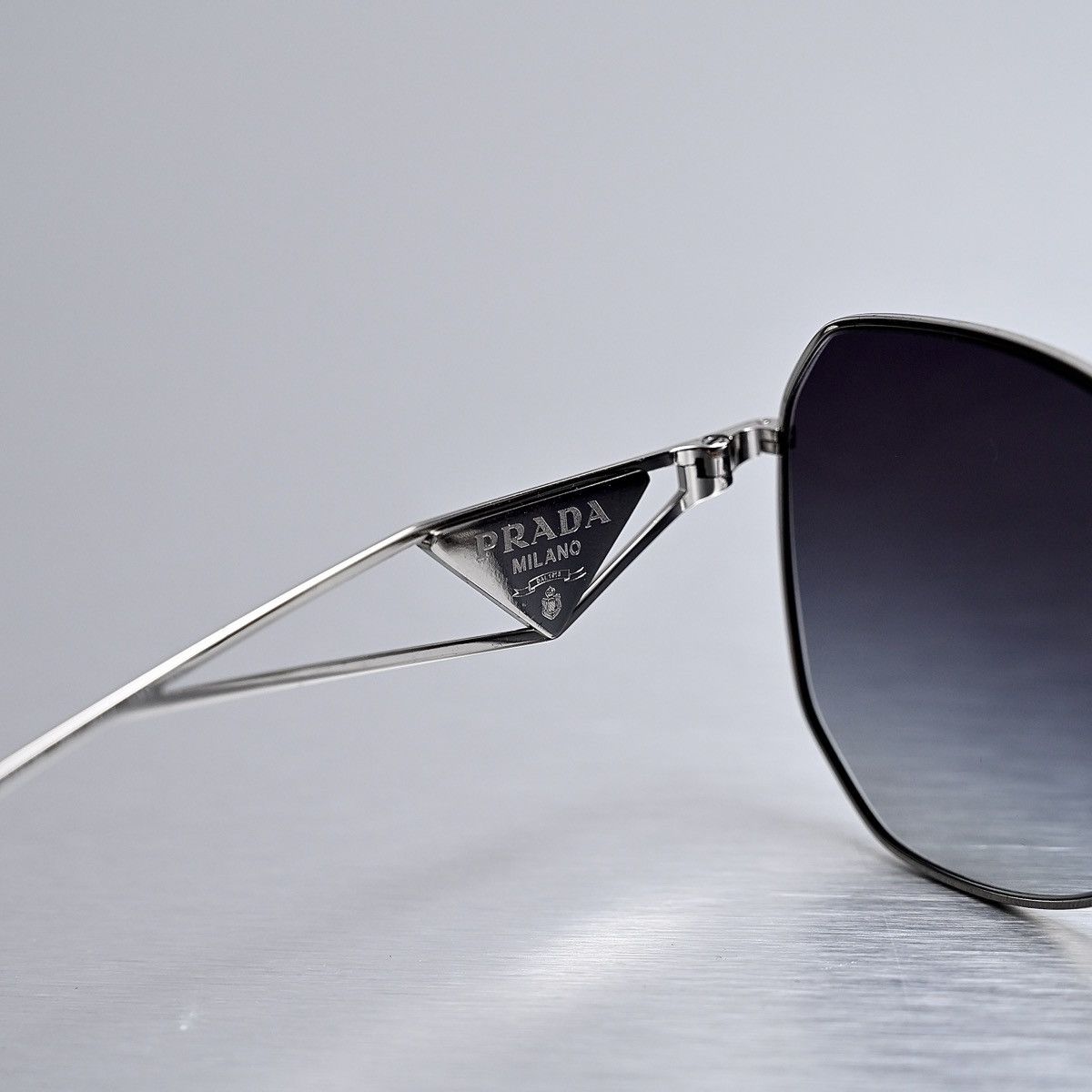 Prada PRADA 0PR 57YS SUNGLASSES Size ONE SIZE - 4 Thumbnail