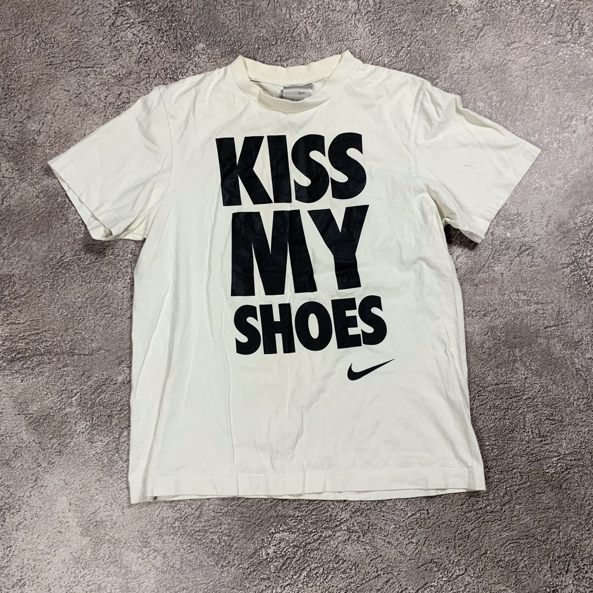 Vintage Vintage Nike Kiss My Shoes Graphic Tee Streetwear Y2K Boxy M Size M / US 6-8 / IT 42-44 - 1 Thumbnail