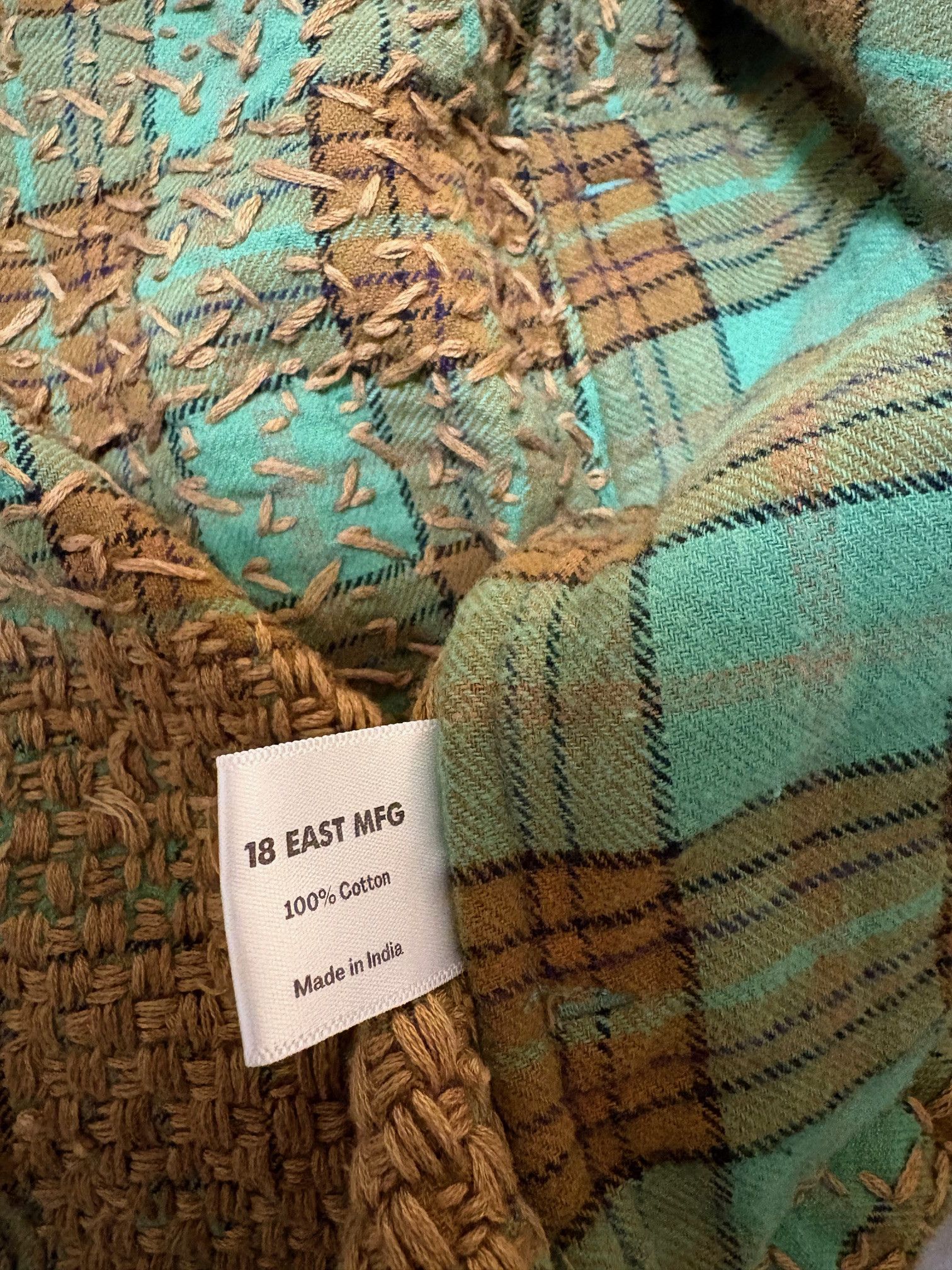 18 East 18 EAST PILCHUCK HAND-EMBROIDERED OVERSHIRT Size US XL / EU 56 / 4 - 4 Thumbnail