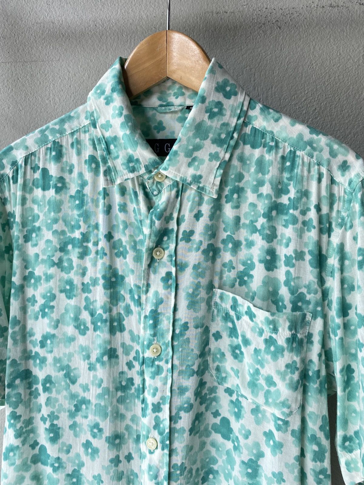 Golden Goose × Japanese Brand GGD White Short-Sleeve Shirt with Green Floral Print Size US M / EU 48-50 / 2 - 6 Thumbnail