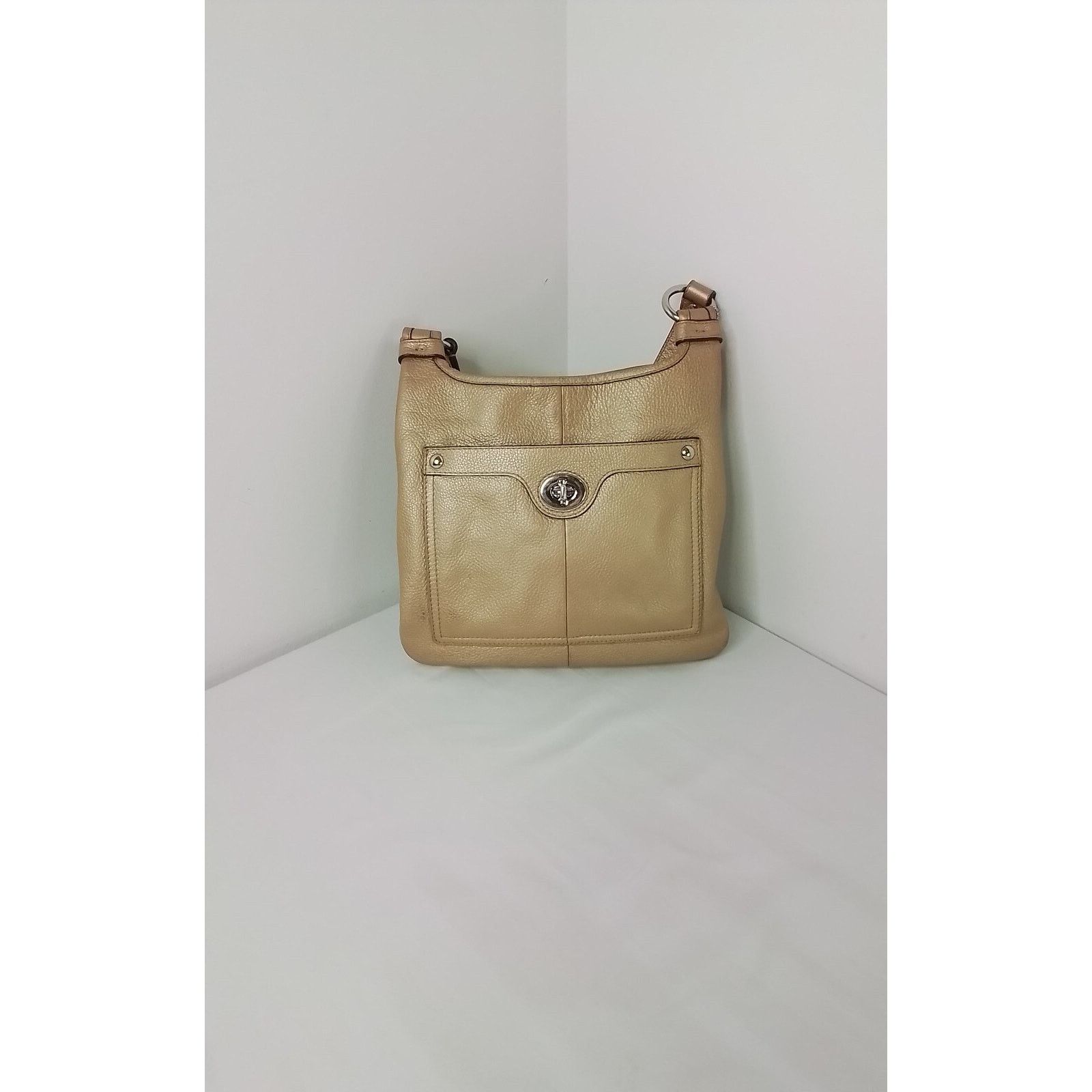 Coach Coach Metallic Leather Purse #W2787 Size ONE SIZE - 5 Thumbnail