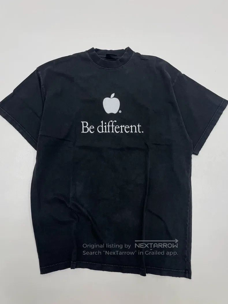 Balenciaga Balenciaga T-shirt Size US S / EU 44-46 / 1 - 1 Thumbnail