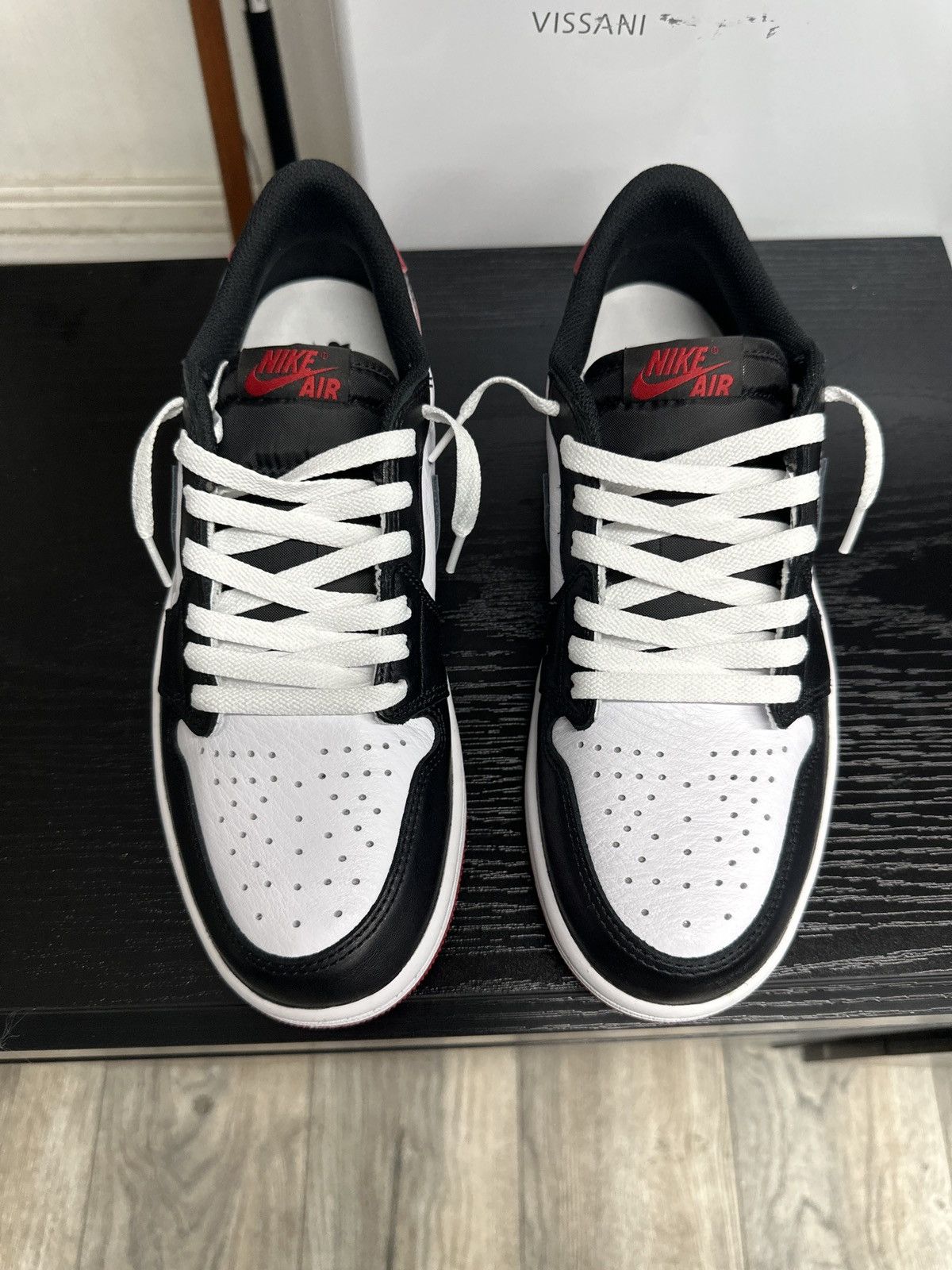 Jordan Brand Jordan 1 Retro Low OG Black Toe (2023) Size US 9 / EU 42 - 3 Thumbnail