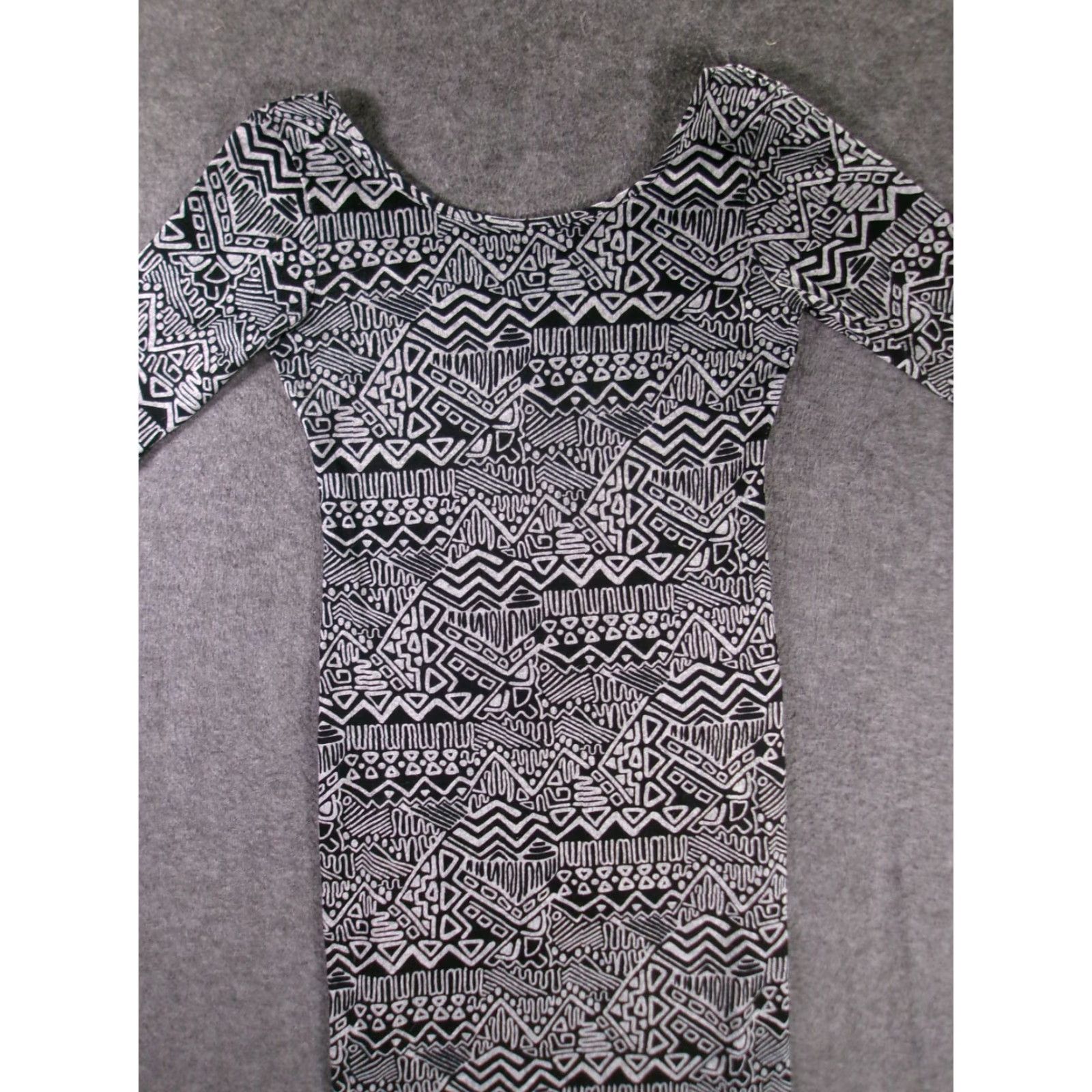 Vintage UltraFlirt Black Geometric Tribal Midi Dress Womens L Scoop Neck 3/4 Sleeve Stretch Bodycon Casual Vintage No (adjusted to rules) Size L / US 10 / IT 46 - 2 Thumbnail