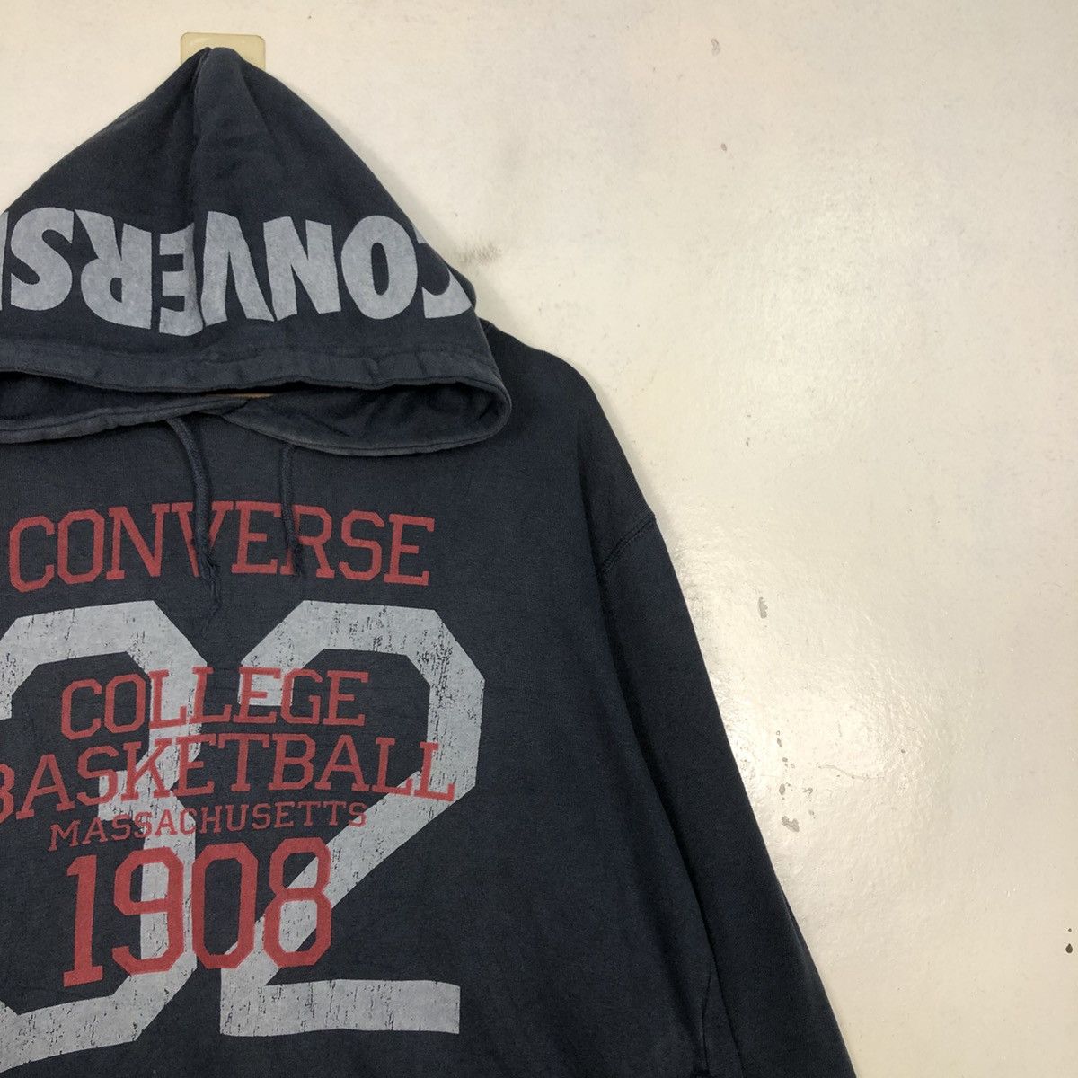 Vintage 📌Hoodie Pull Over Converse Big Logo Over Print Size US L / EU 52-54 / 3 - 8 Thumbnail