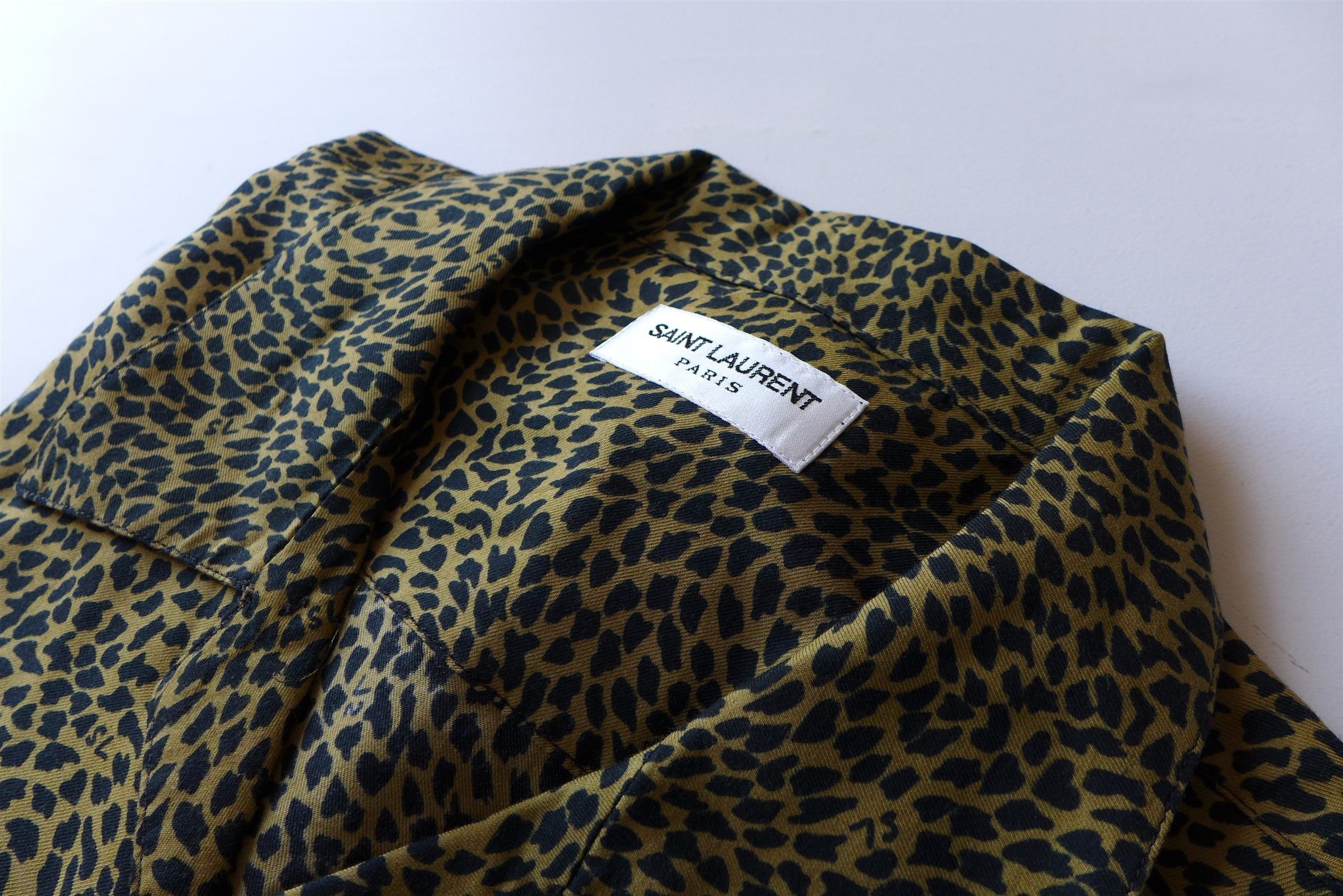 Saint Laurent Paris Saint Laurent Leopard Print Short-Sleeve Shirt Size US XXL / EU 58 / 5 - 10 Thumbnail