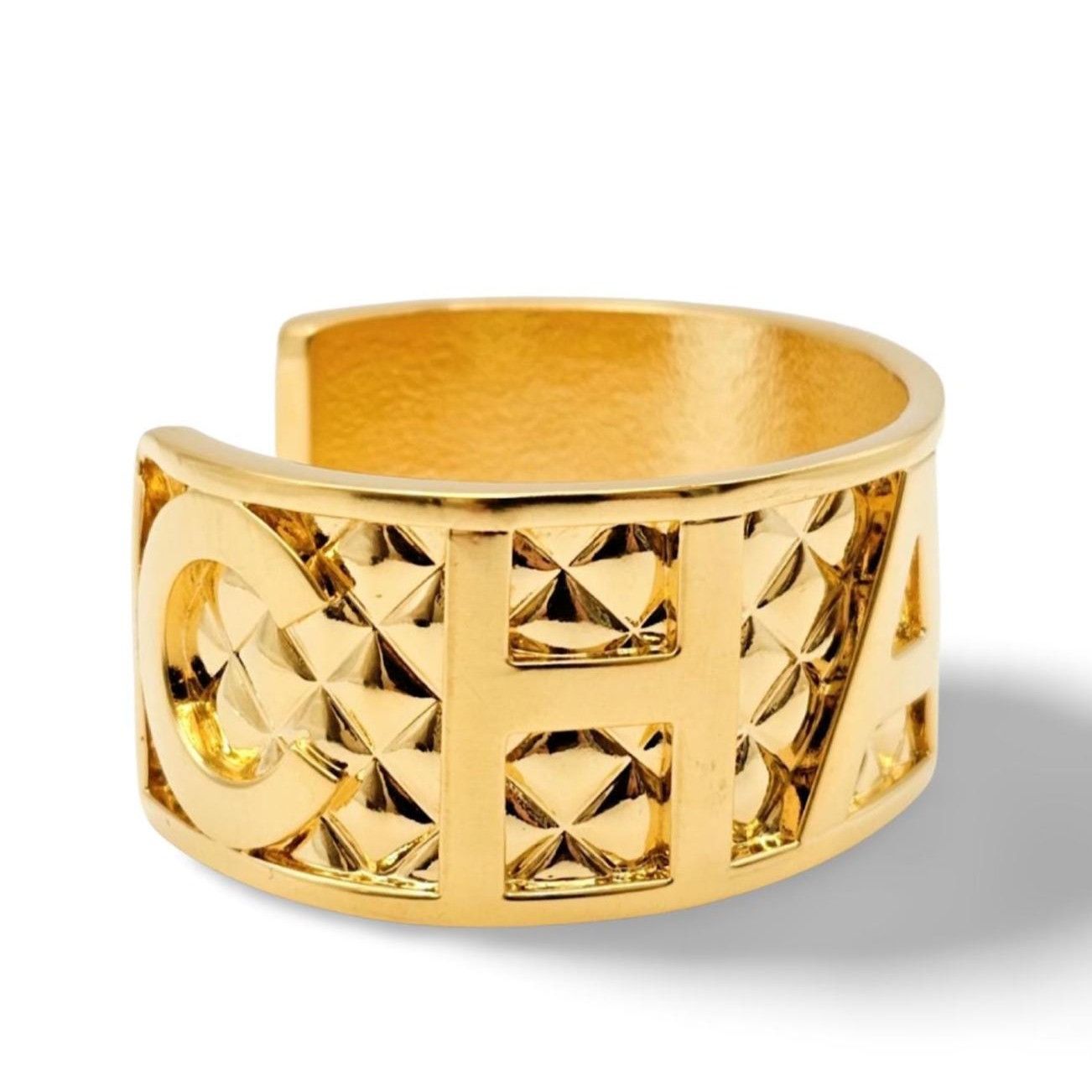 Chanel MINT. Vintage Chanel matelasse golden cuff link bangle Size ONE SIZE - 2 Thumbnail