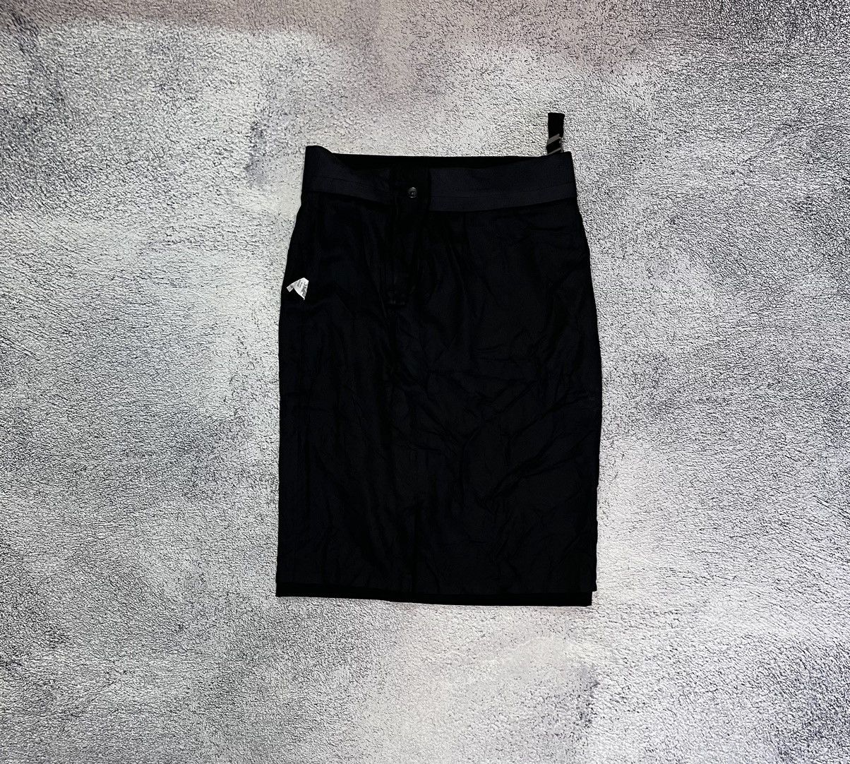Gucci Gucci Wool Skirt Black Midi Italy Size 42 Side Buckles Slit Size 28" / US 6 / IT 42 - 18 Thumbnail