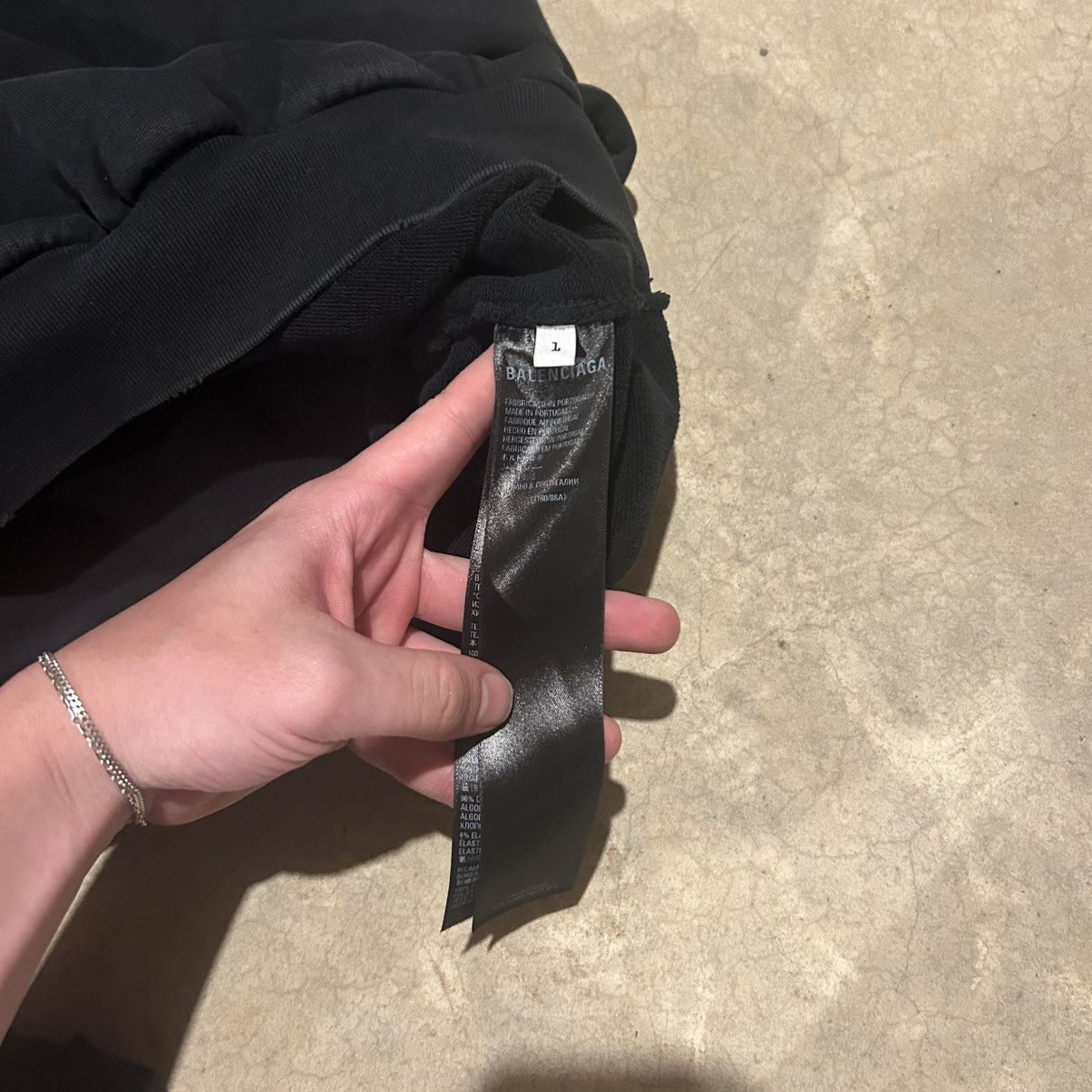 Balenciaga × Designer RARE Balenciaga “Be Different” Layered Oversized Hoodie Size US S / EU 44-46 / 1 - 13 Thumbnail