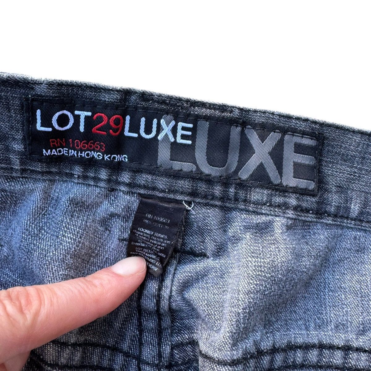 JNCO × Southpole × Warner Bros LOT 29 WIDE LEG WILE E COYOTE BLACK WASHED BAGGY Y2K JEANS Size US 34 / EU 50 - 5 Thumbnail