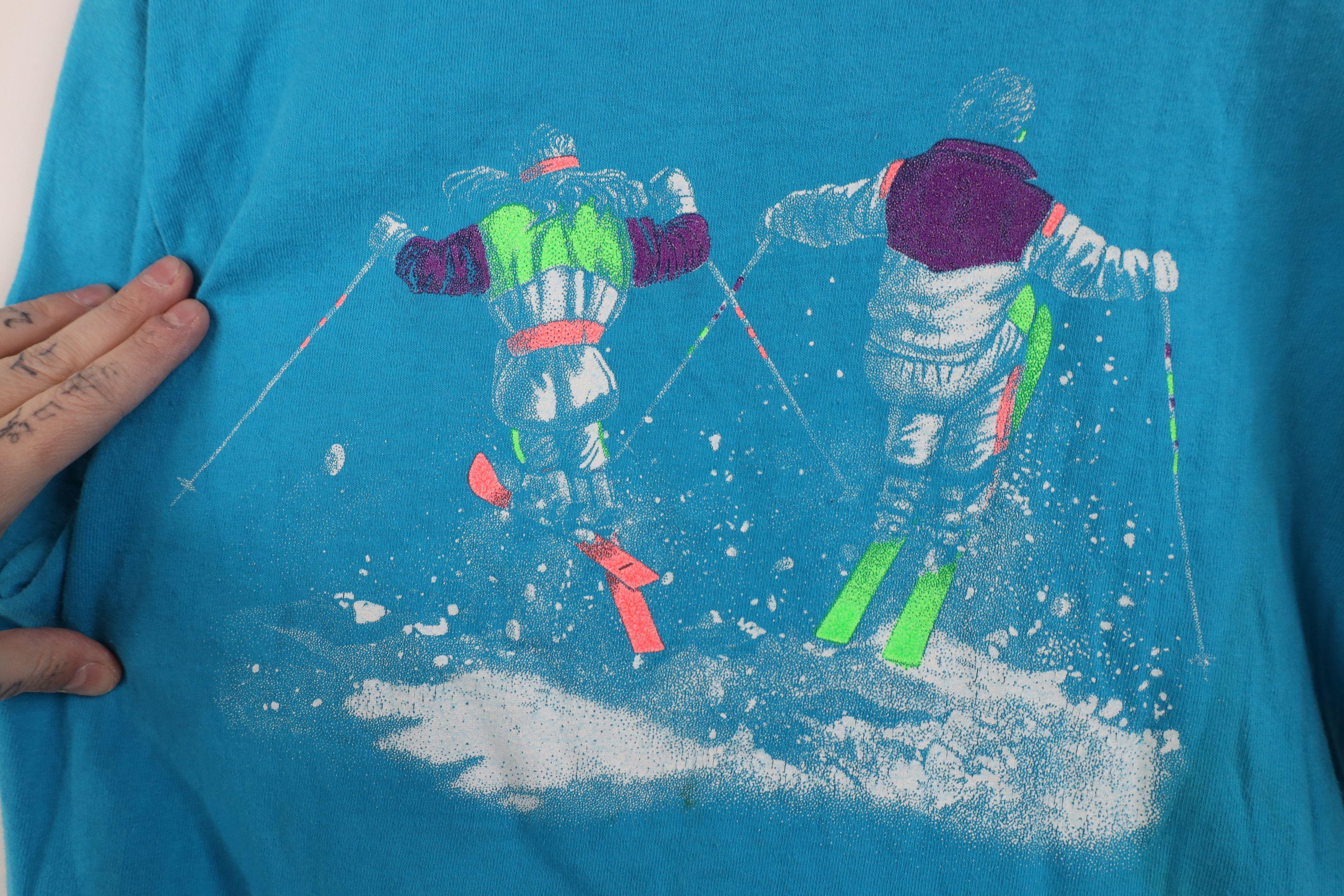 Vintage Vintage 80s New York Skiing All Over Print T-Shirt USA Size M / US 6-8 / IT 42-44 - 11 Thumbnail