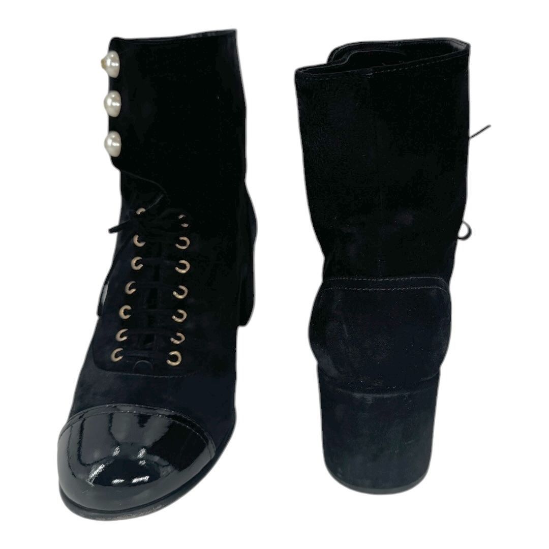 Chanel Chanel Suede Pearl CC Logo Patent Cap Toe Short Boots Size US 10 / IT 40 - 6 Thumbnail