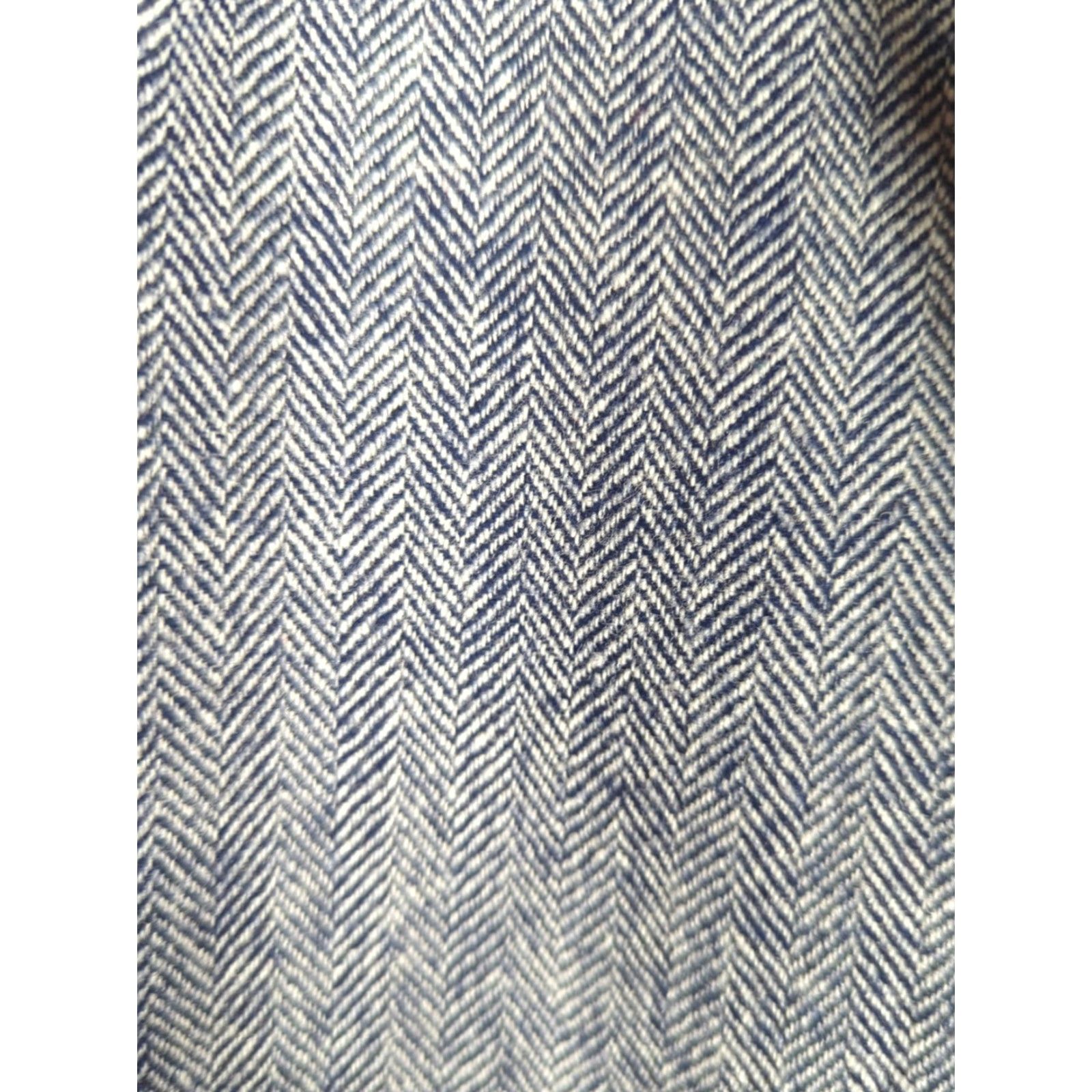 Pendleton VINTAGE Pendleton Blazer Women 10 Navy Blue Herringbone 100% Wool Lined Notch Lapel Two-Button Short? Wait Size L / US 10 / IT 46 - 3 Thumbnail