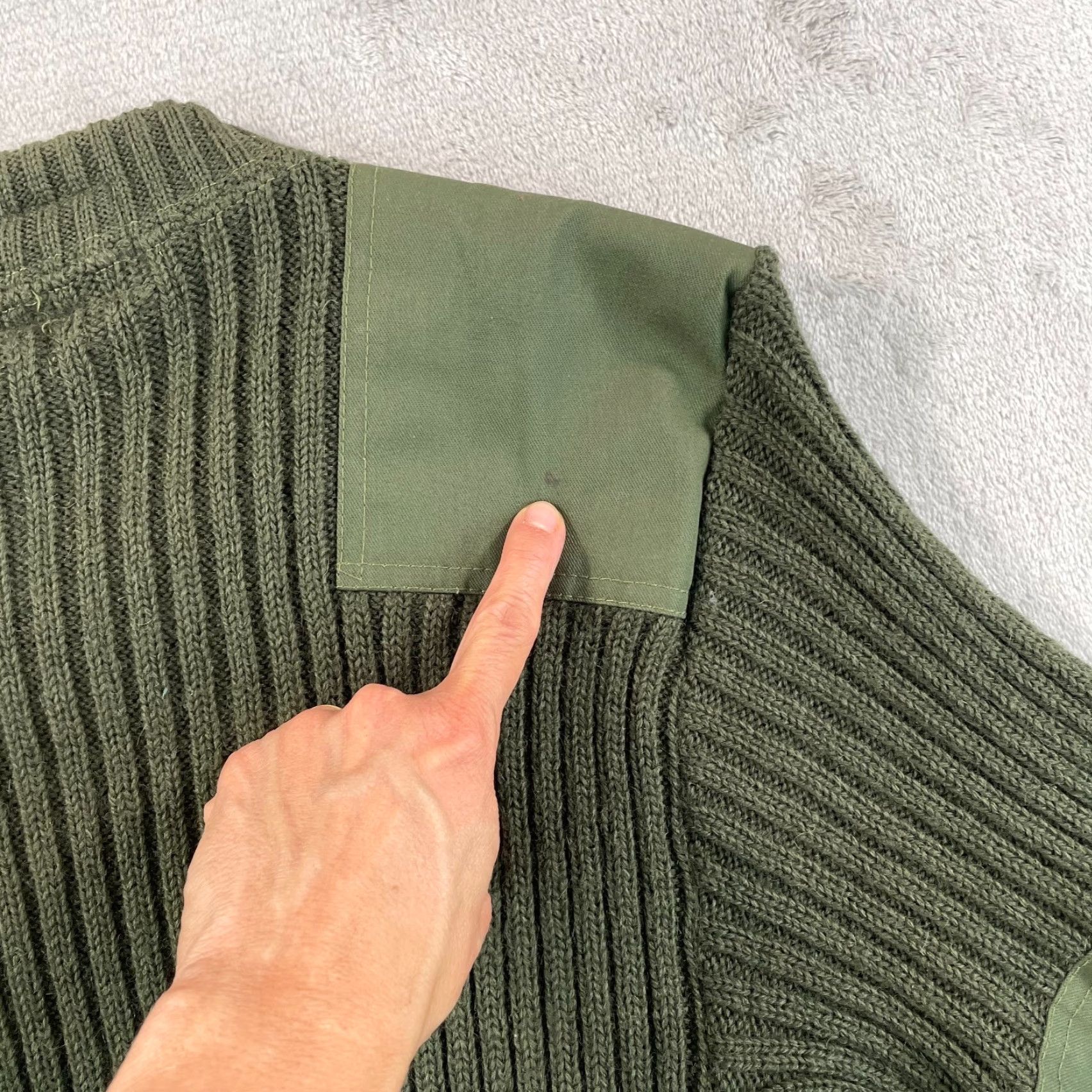 Olive VINTAGE USMC Sweater Shirt Men Small Olive Green 100% Wool Knitted OG 2247 Size US S / EU 44-46 / 1 - 5 Thumbnail