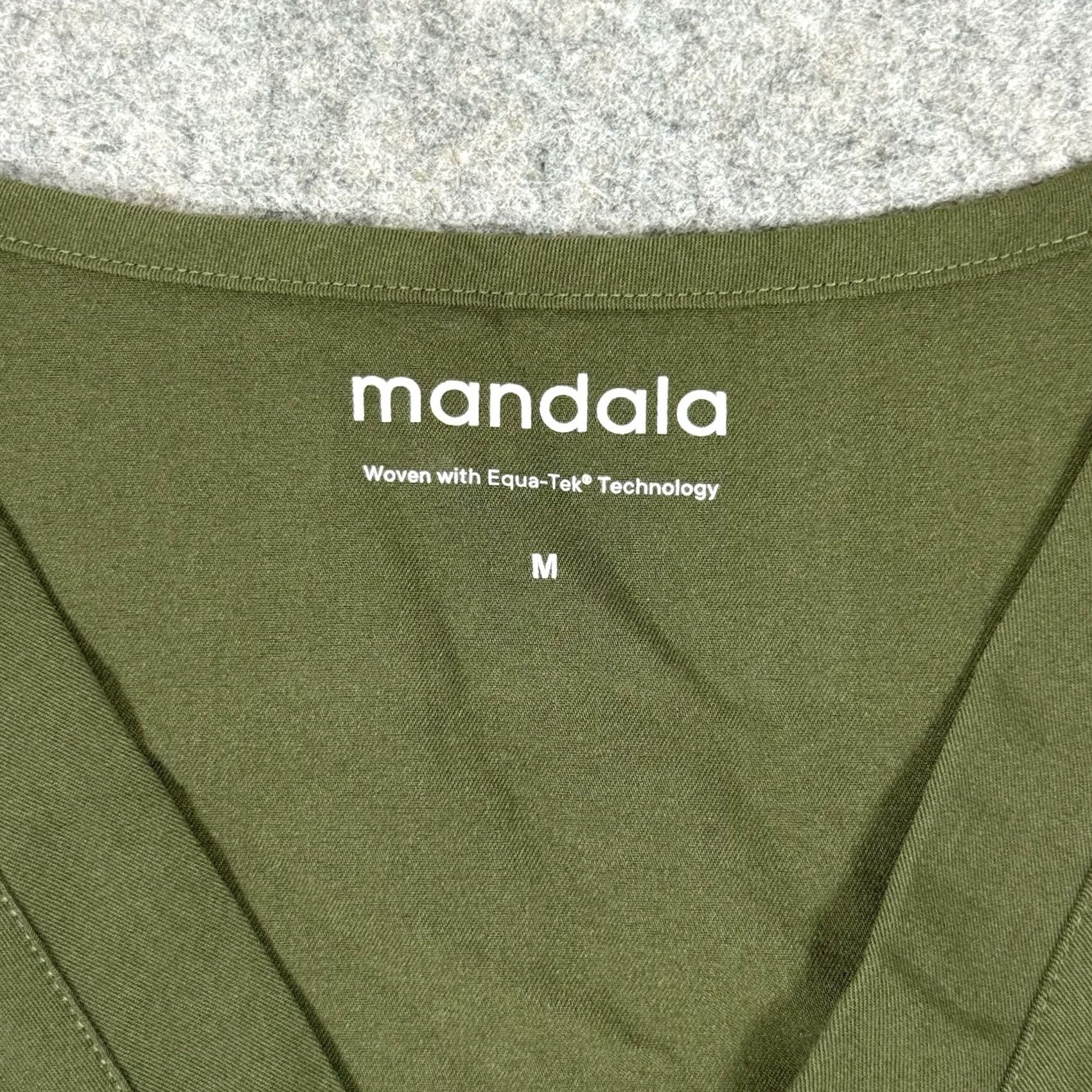 Vintage Mandala Scrubs Shirt Women M Green Equa-Tek Medical Pockets 41" Chest 27" Length/ Sleeve See Photos Vintage? No Size M / US 6-8 / IT 42-44 - 3 Thumbnail