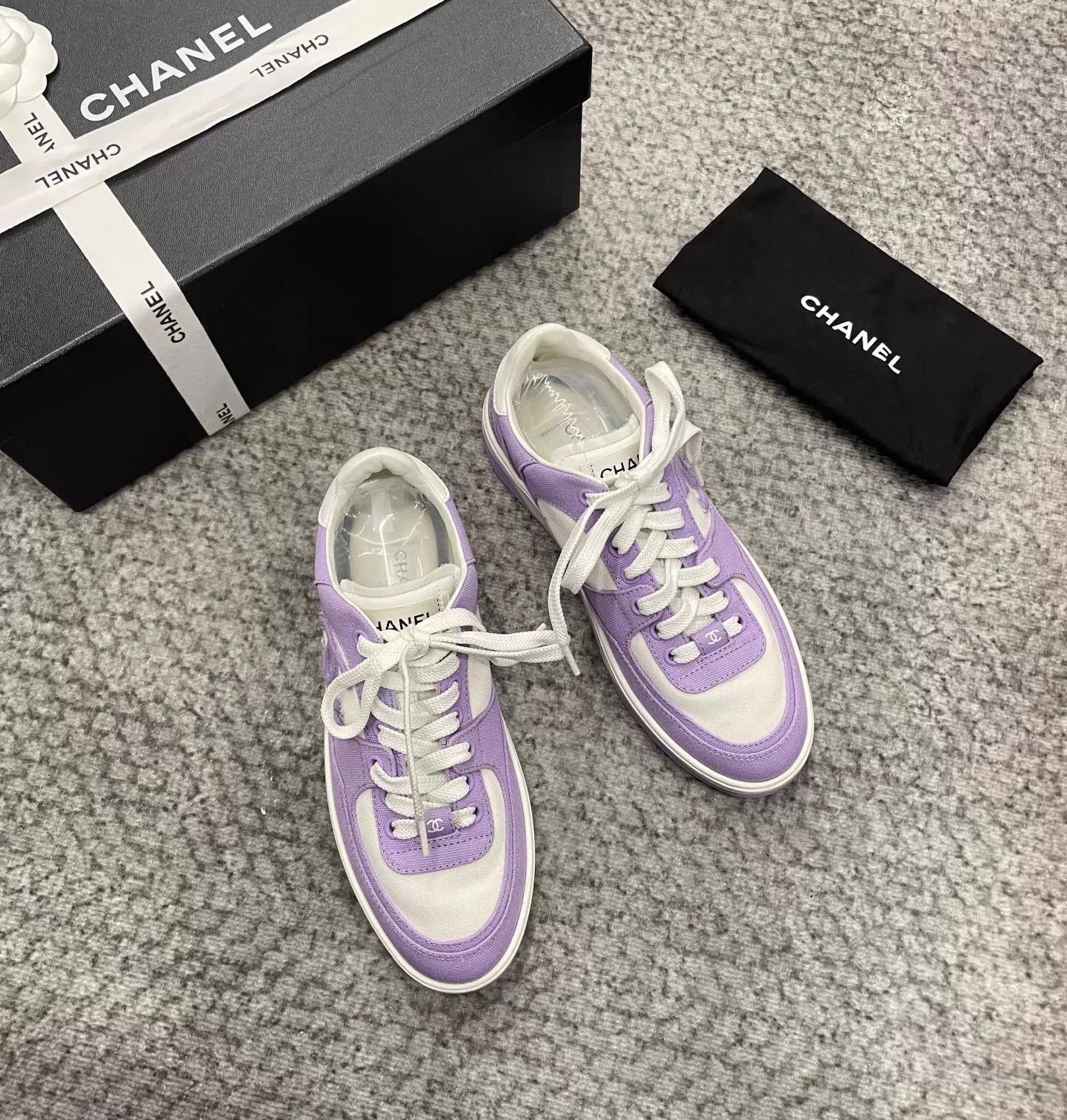 Chanel Chanel Lavender Women's Sneakers Size US 6.5 / IT 36.5 - 2 Thumbnail