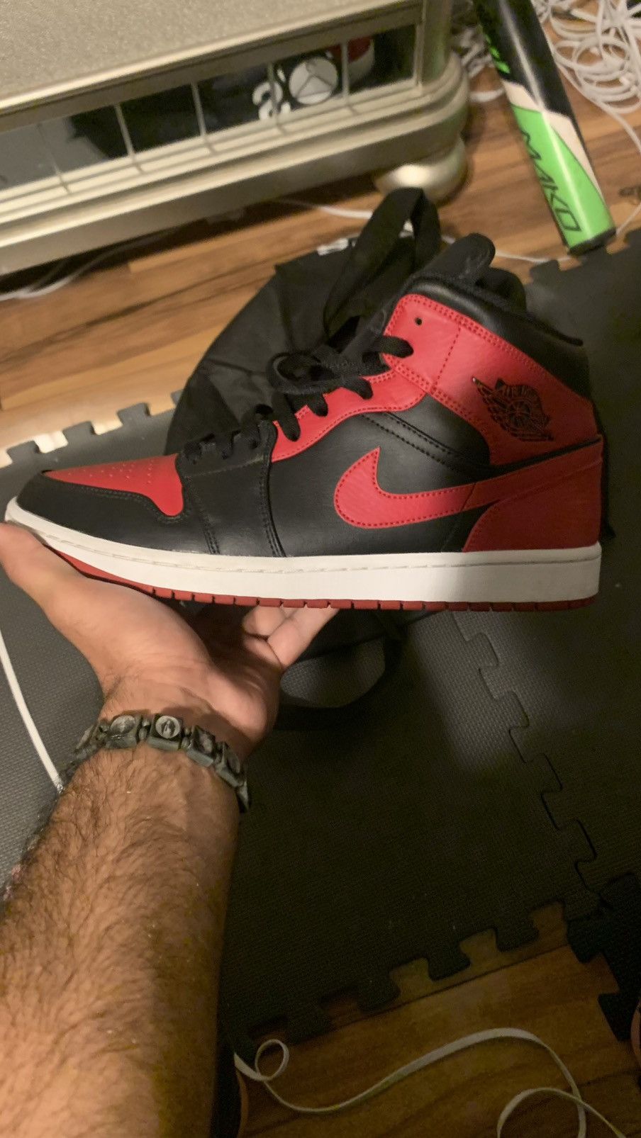 Jordan Brand Air Jordan 1 Breds Mid Size US 11 / EU 44 - 1 Thumbnail
