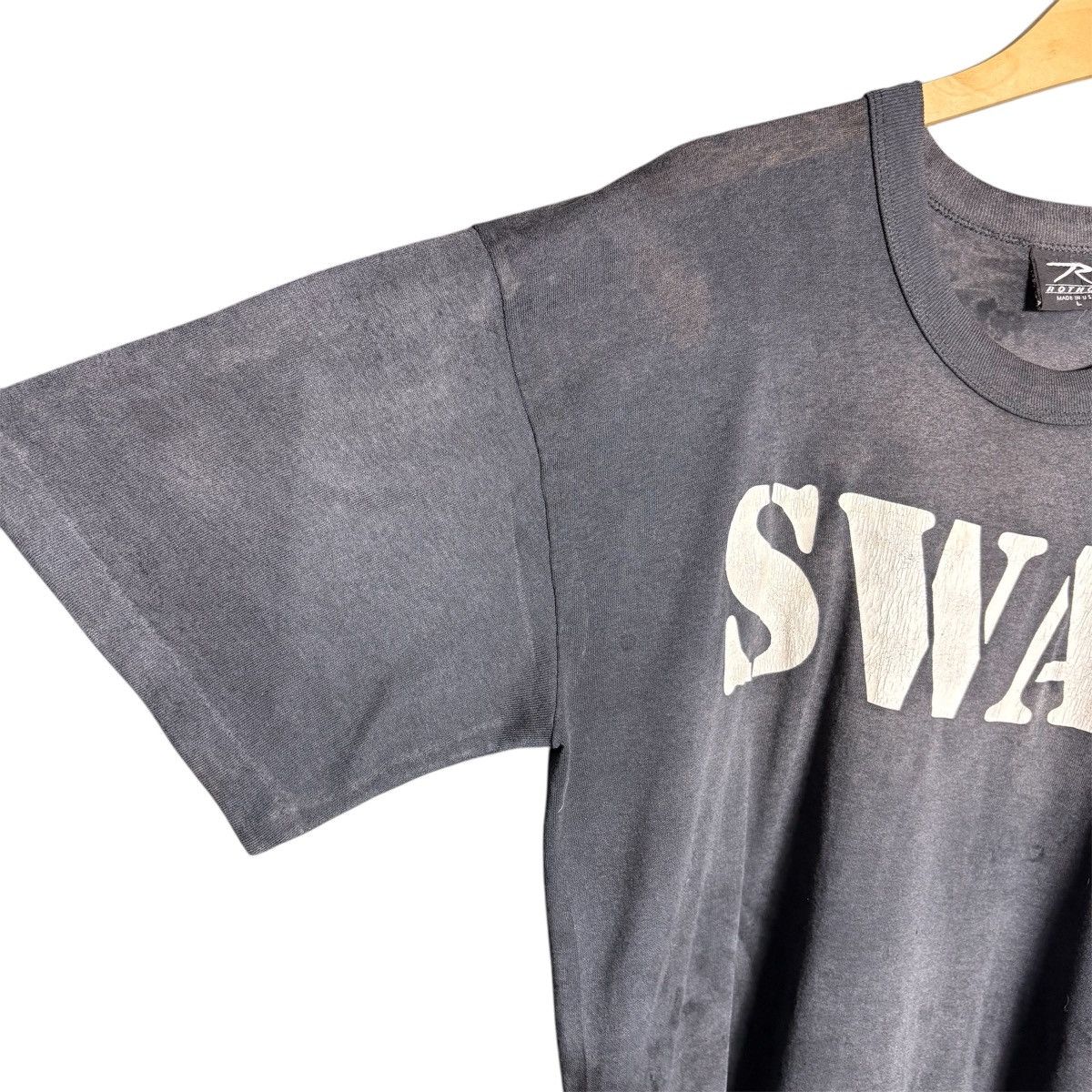 Vintage Vintage 90s SWAT Military Single Stitch T-Shirt Size US L / EU 52-54 / 3 - 8 Thumbnail