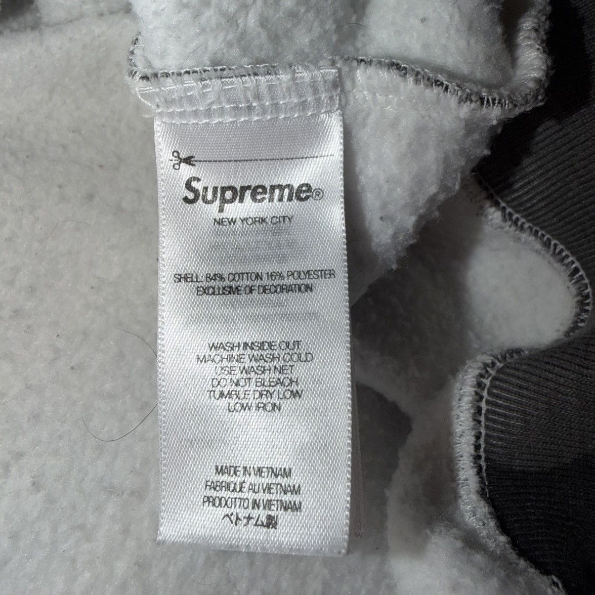 Supreme FW24 Supreme Camo Work Zip Up Hoodie Size US S / EU 44-46 / 1 - 5 Thumbnail