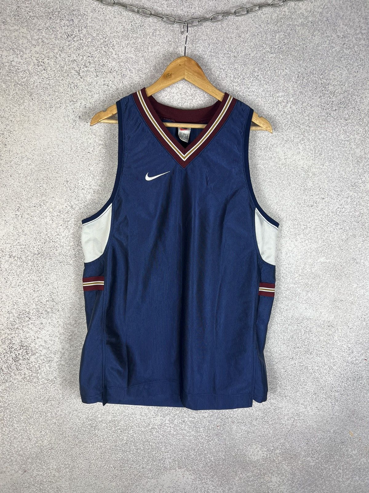 Nike Vintage Nike Small Swoosh 90s Tank Top Tee Size US L / EU 52-54 / 3 - 1 Thumbnail