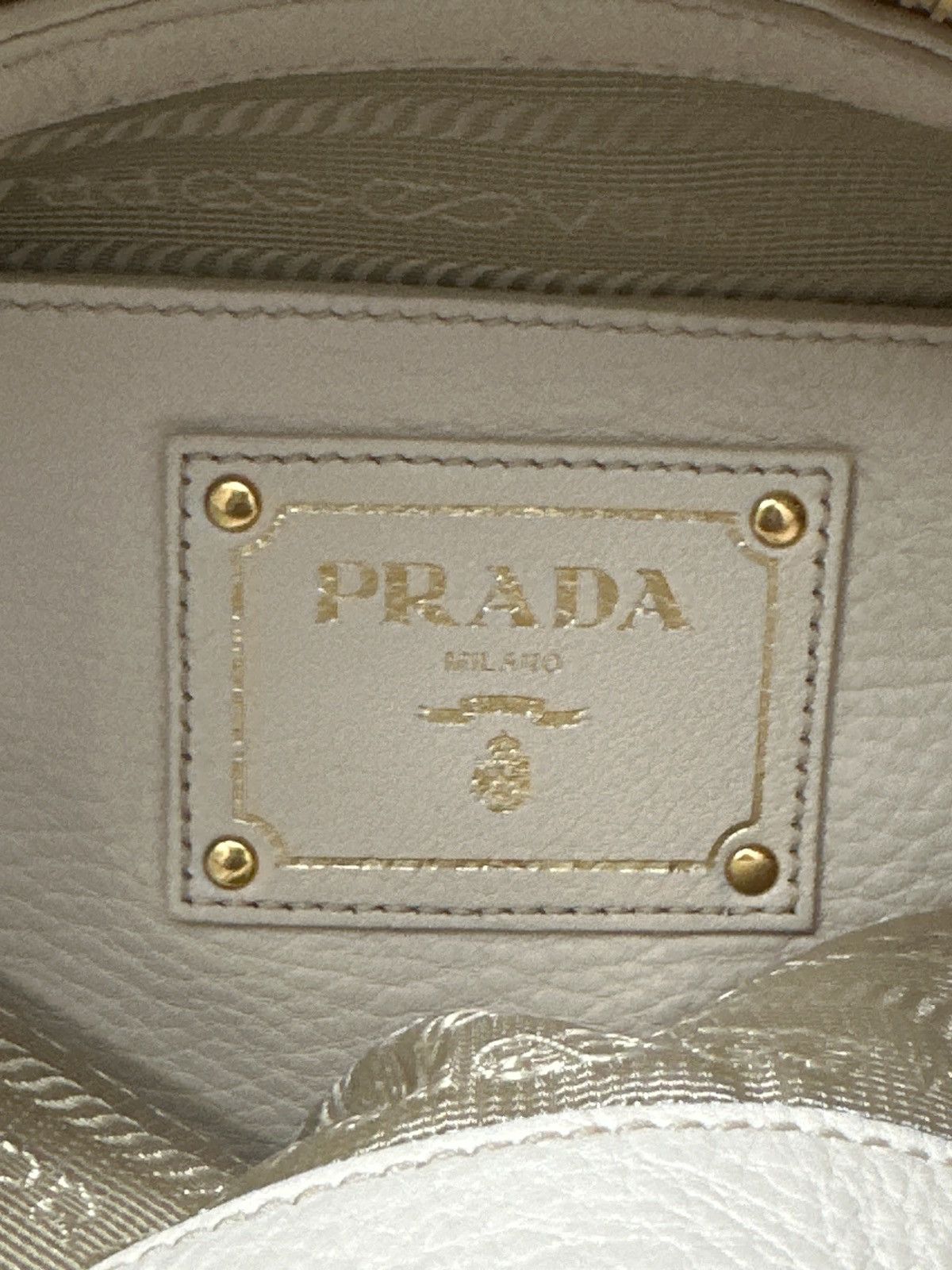 Prada Prada Sacca 2 Manici *100% authentic * Size ONE SIZE - 3 Thumbnail
