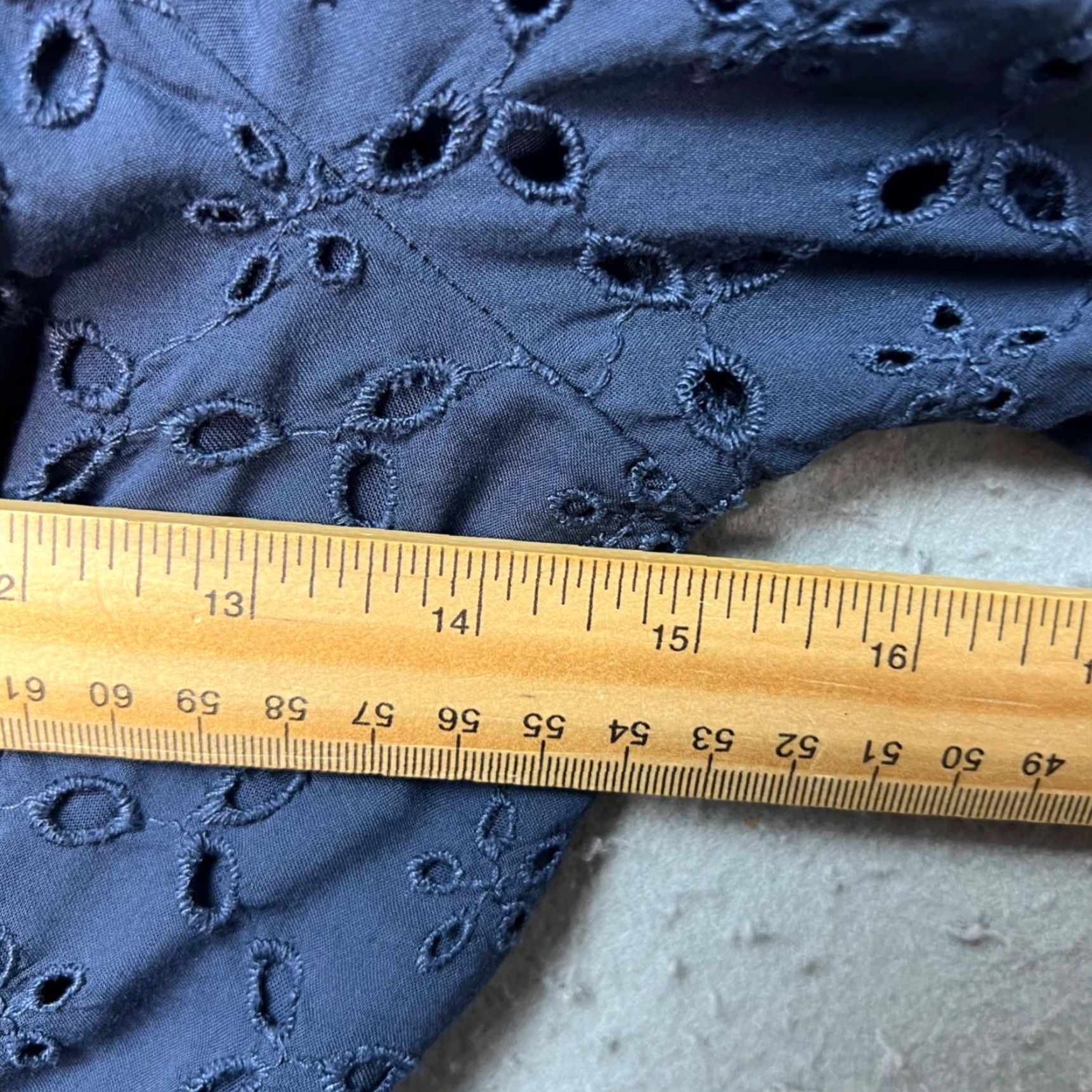 Abercrombie & Fitch Abercrombie & Fitch Womens XXS Blue Eyelet Puff Sleeve Smocked Peplum Top Blouse Shirt Cropped Casual Summer Spring Size XXS / US 00 / IT 34 - 5 Thumbnail