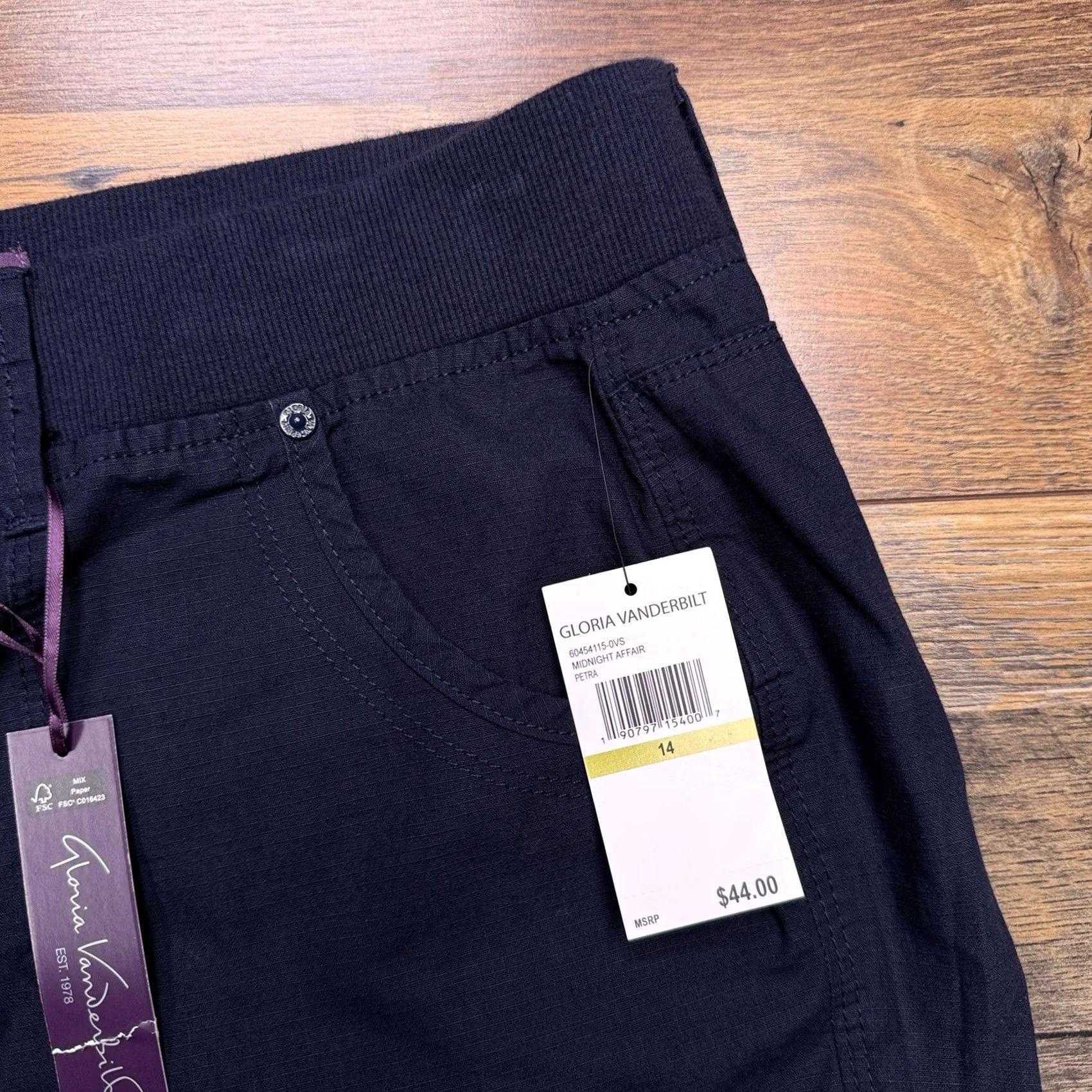 Gloria Vanderbilt gloria vanderbilt shorts womens 14 midnight affair elastic waist high rise new blue solid 14 womens shorts Size 36" / US 14 / IT 50 - 4 Thumbnail