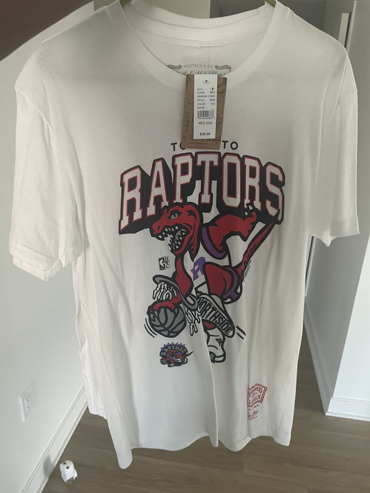 Raptors hot sale shirt pacsun