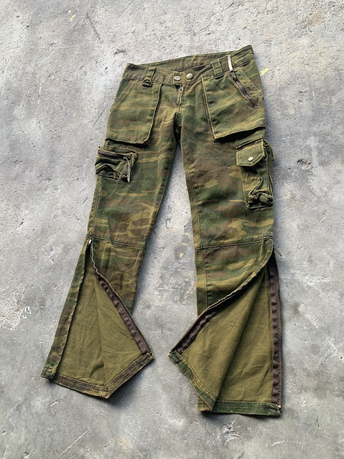 Japanese Brand Steal 🔥🔥 Goa camo multipocket bondage cargo jeans Size 27" / US 4 / IT 40 - 4 Thumbnail