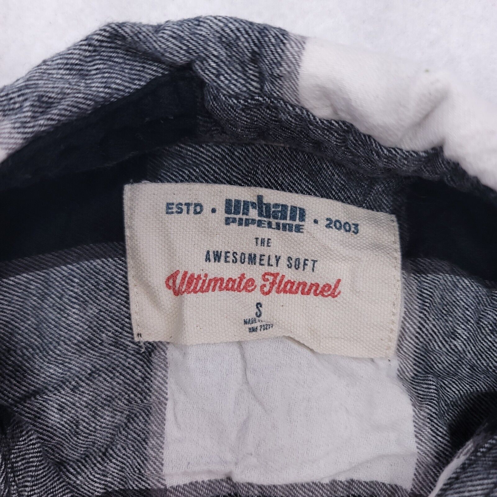 Urban Pipeline Urban Pipeline Gingham Flannel Shirt Mens Size Small S Gray Size US S / EU 44-46 / 1 - 3 Thumbnail