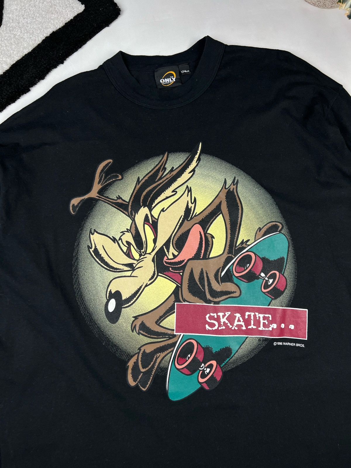 Vintage Wile E. Coyote - Looney Tunes All Over Print skate Size US M / EU 48-50 / 2 - 4 Thumbnail