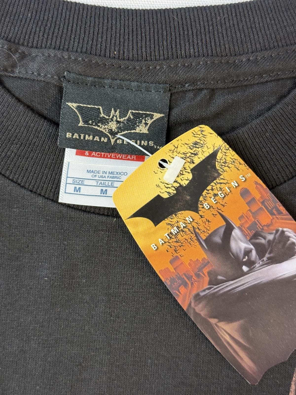 Designer Batman Begins Movie Promo- Comic Art 2005 Tee - M Size US M / EU 48-50 / 2 - 2 Thumbnail