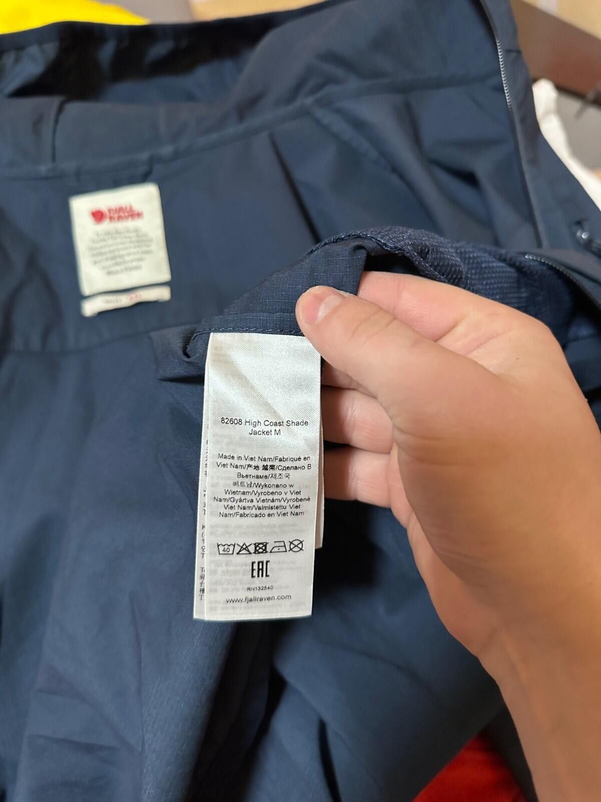 Fjallraven FJALLRAVEN HIGH COAST SHADE G-1000 TREKKING HIKING JACKET Size US XXL / EU 58 / 5 - 9 Thumbnail