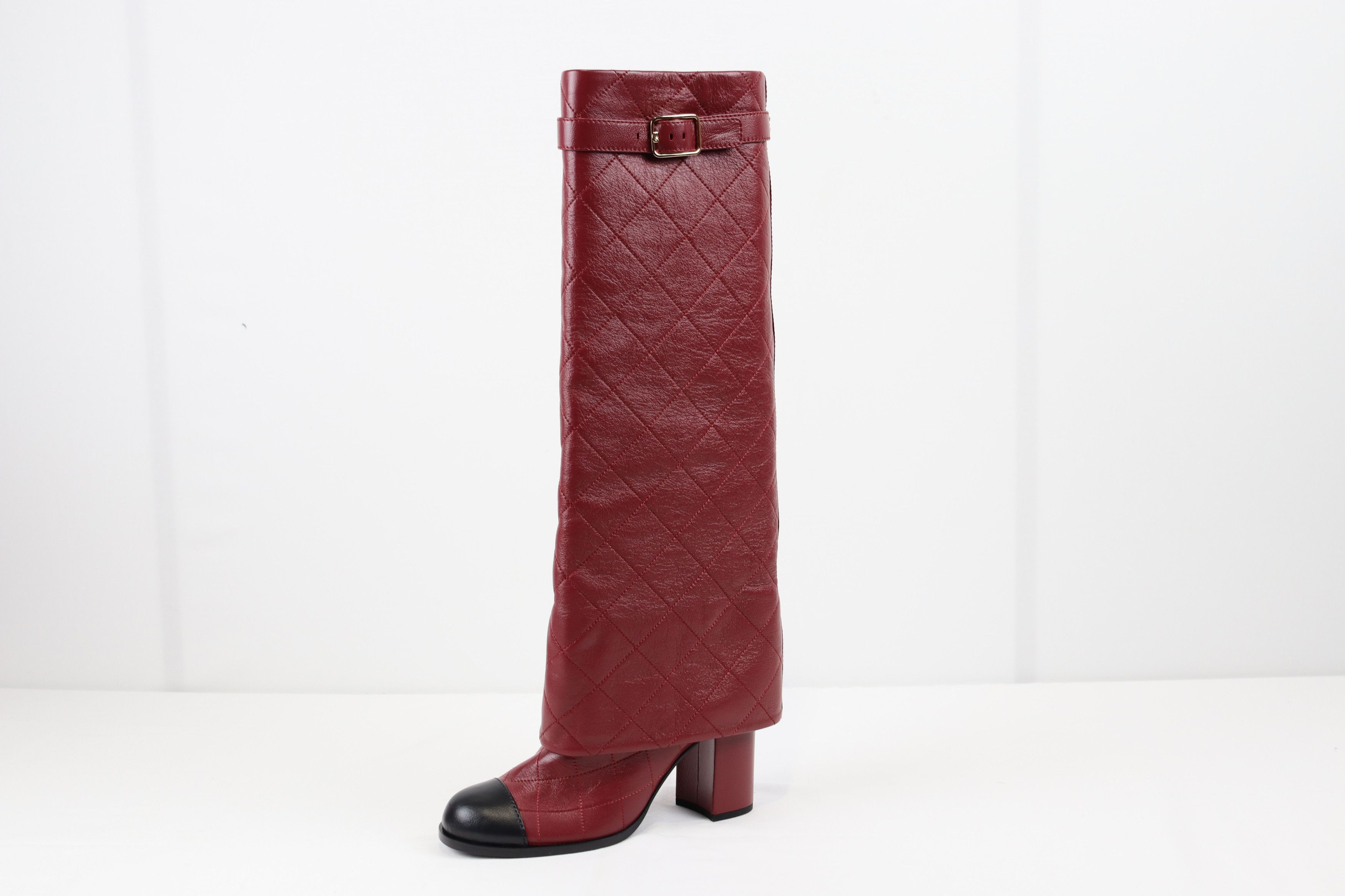 Chanel o1rshd High Top Quilted Leather Strap Boots in Burgundy Size US 7 / IT 37 - 4 Thumbnail
