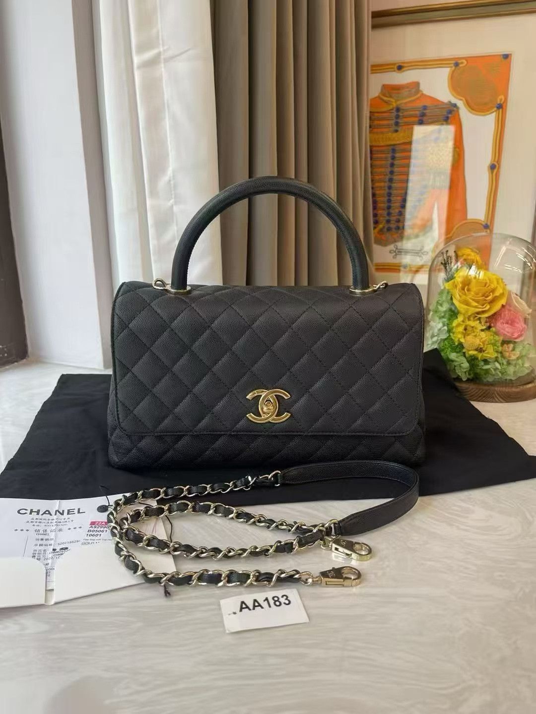 Chanel Pre-loved Bag Very good condition Size ONE SIZE - 1 Thumbnail