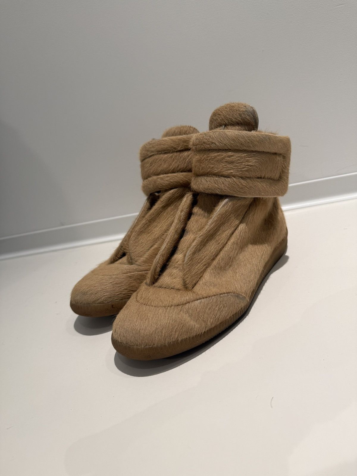 Maison Margiela Maison Margiela Pony Hair Future High EU41 Size US 8 / EU 41 - 2 Thumbnail