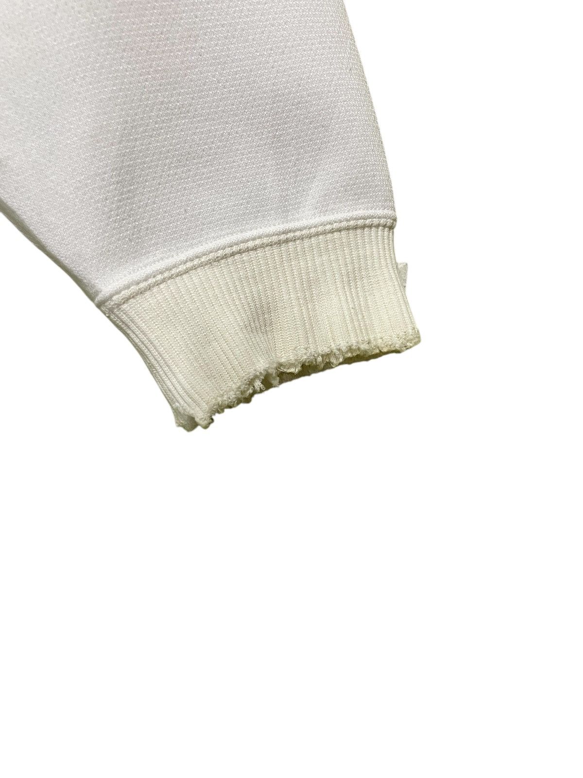 Mizuno Vintage Mizuno Mini Logo White V Neck Sweatshirt Size US M / EU 48-50 / 2 - 6 Thumbnail
