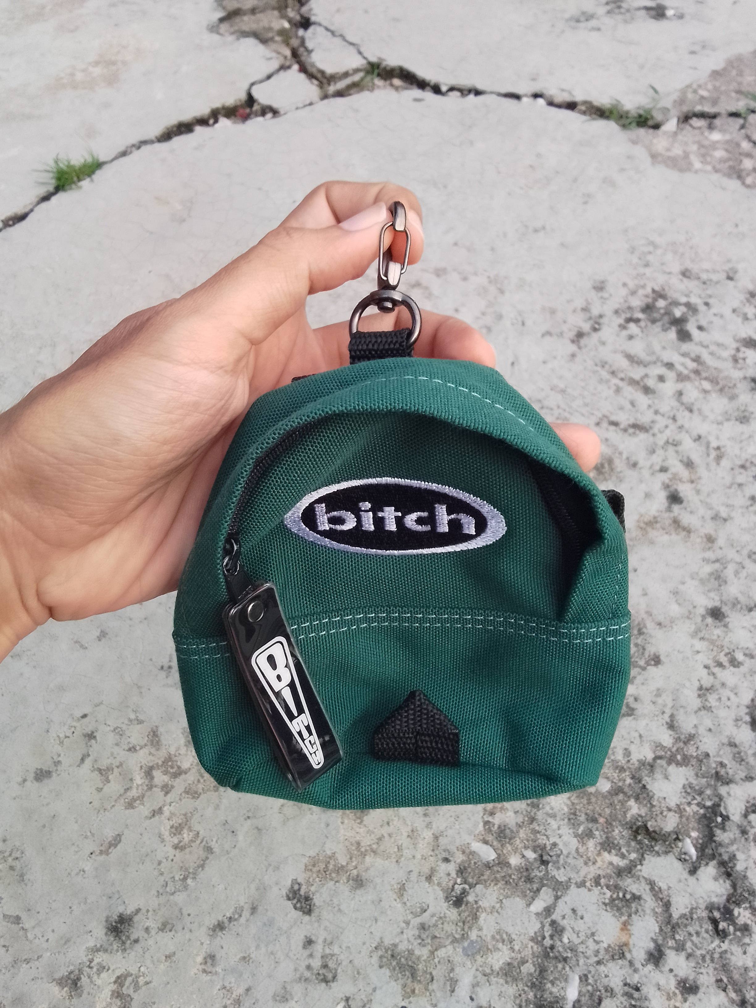 Vintage Vintage rare bitch skateboard mini backpack green Size ONE SIZE - 11 Thumbnail