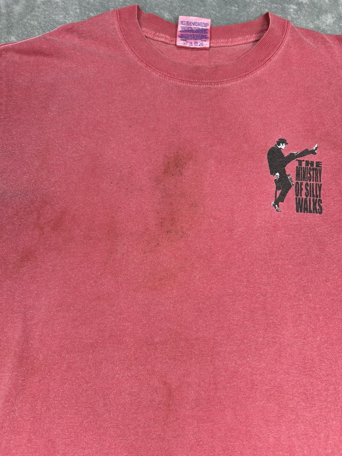 Vintage Vintage 00’s Monty Python Comedy Movie T-Shirt Size US M / EU 48-50 / 2 - 3 Thumbnail