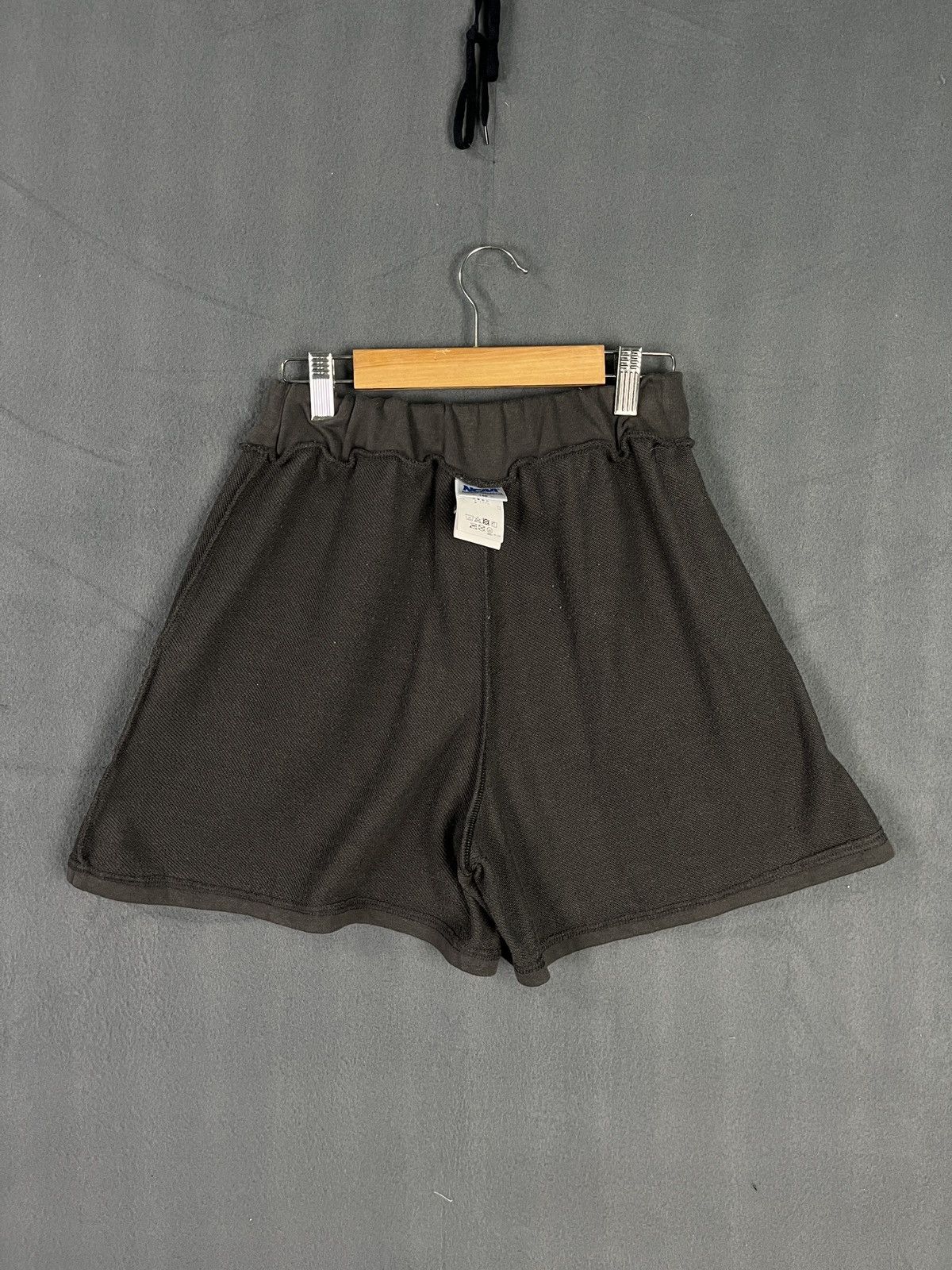 NCAA NCAA Shorts Size 29" - 7 Thumbnail