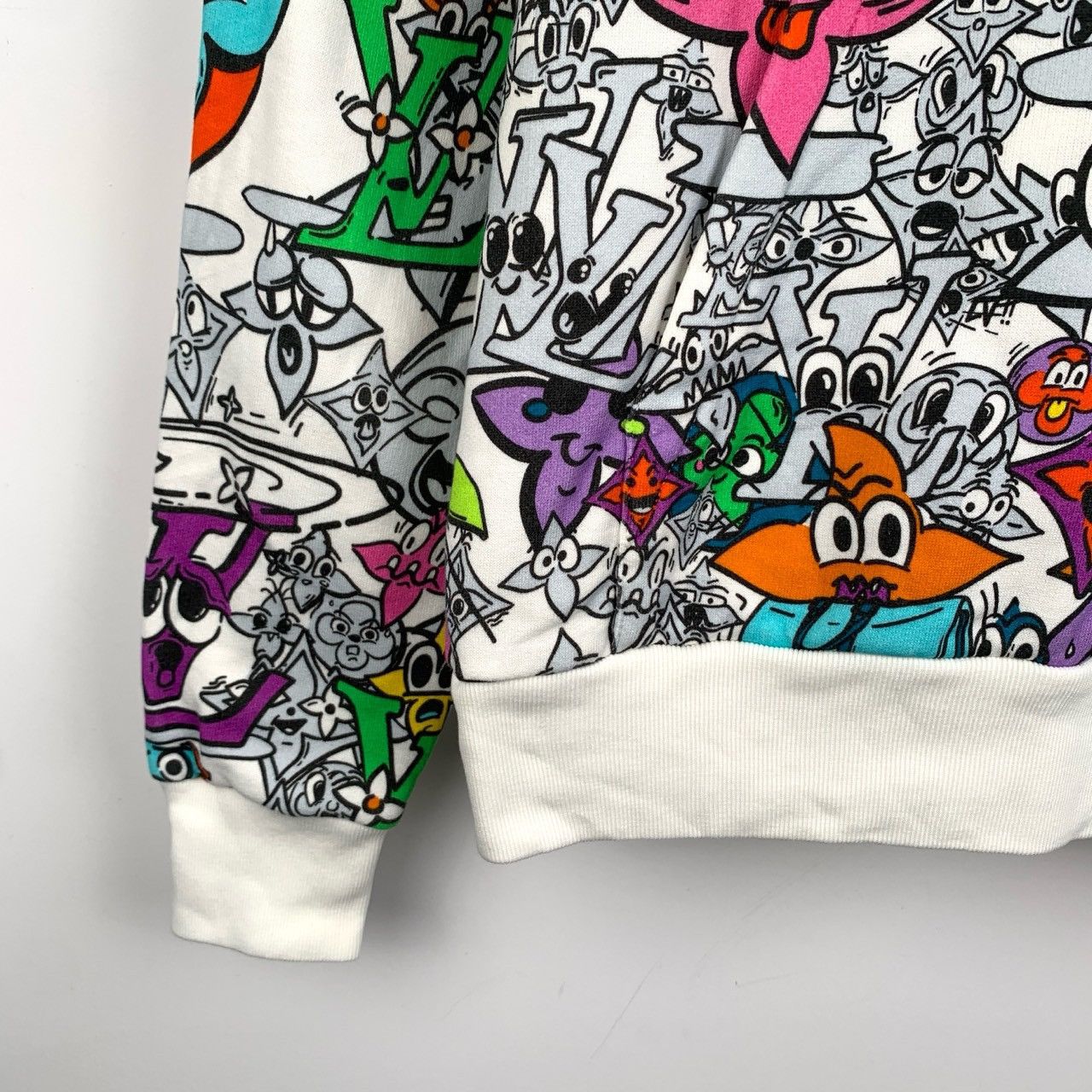 Louis Vuitton Louis Vuitton Comic Pattern Hooded Sweatshirt K26WX Size XS / US 0-2 / IT 36-38 - 4 Thumbnail