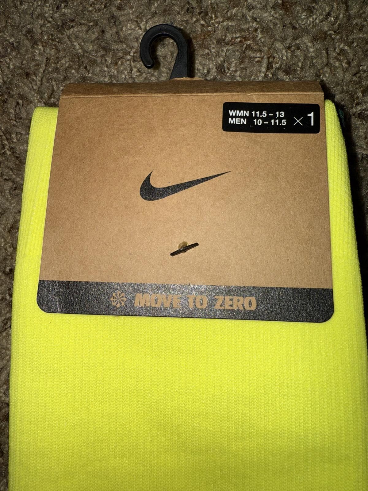 Nike Nike Men’s Australia 2025/26 Vapor Strike Knee-High Socks Sample Size ONE SIZE - 4 Thumbnail
