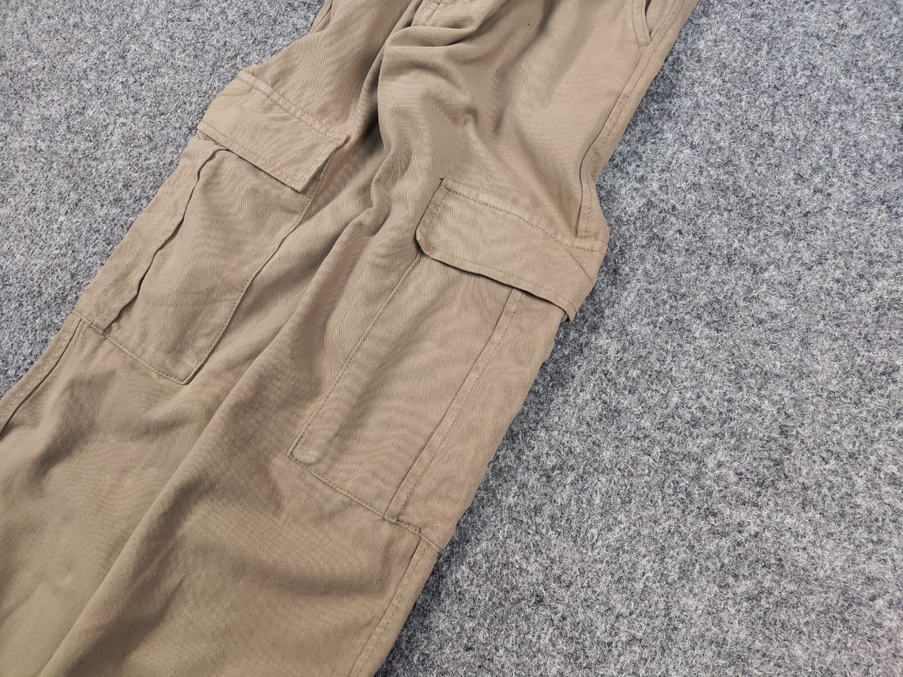 Japanese Brand Vintage 90's Japanese Baggy Beige Cargo Pants Y2K Hype Style Size US 29 - 5 Thumbnail