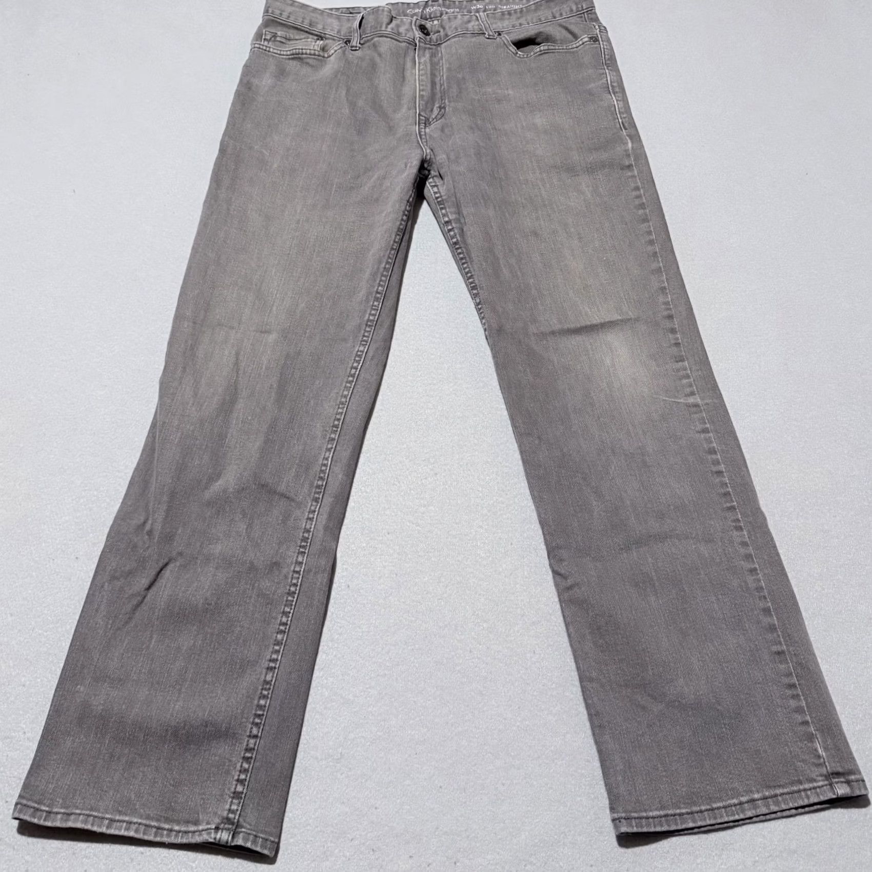 Calvin Klein Calvin Klein Jeans Gray Denim Mid Rise Classic Straight Fit Zip Fly 36x30 Mens Jeans Size US 36 / EU 52 - 2 Thumbnail