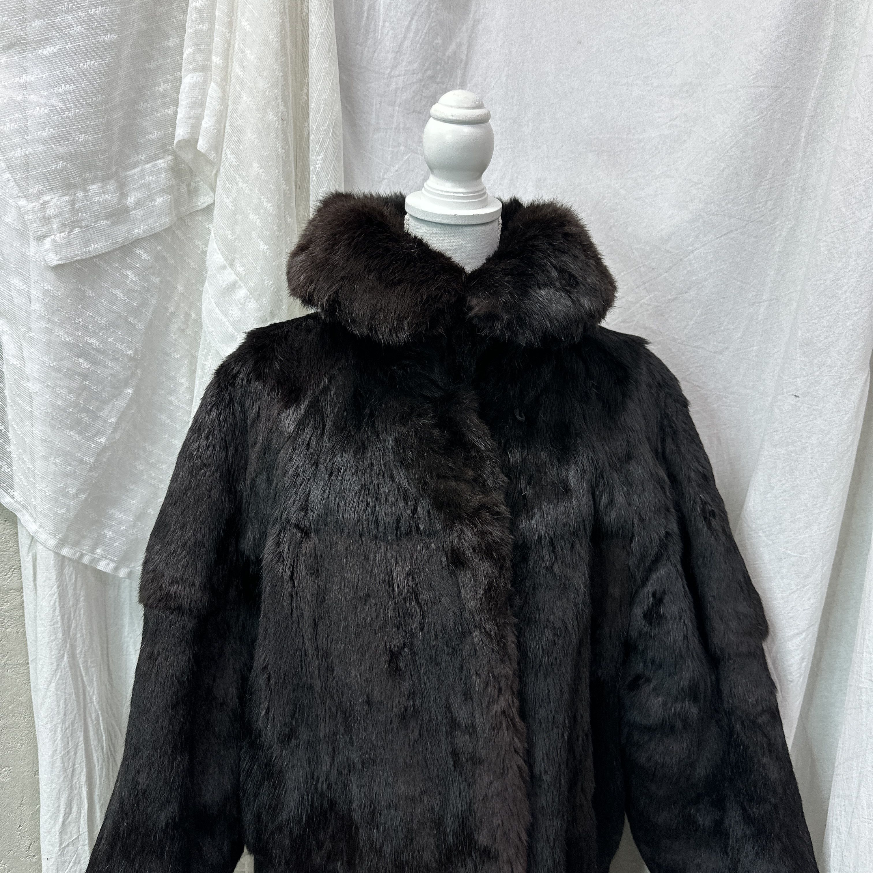 Vintage Vintage Old Money Oversized Chocolate Brown Rabbit Fur 80s Size XL / US 12-14 / IT 48-50 - 4 Thumbnail