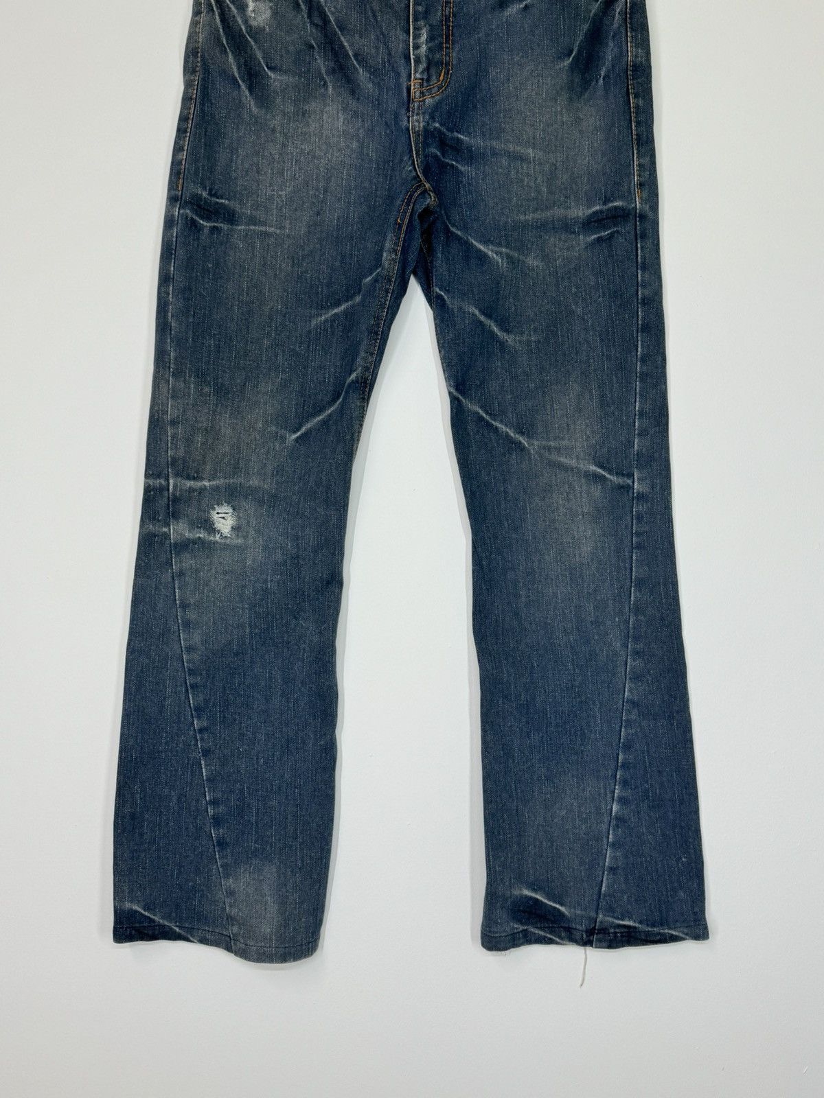 If Six Was Nine FLARE TWIST LEG NYLAUS THUNDER⚡️DISTRESSED JEANS Size US 32 / EU 48 - 6 Thumbnail