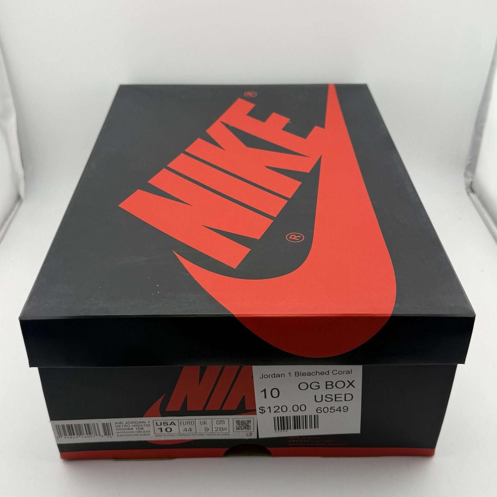 Nike Air Jordan 1 Retro High OG White/Black/Coral US 10 Used Size US 10 / EU 43 - 7 Thumbnail