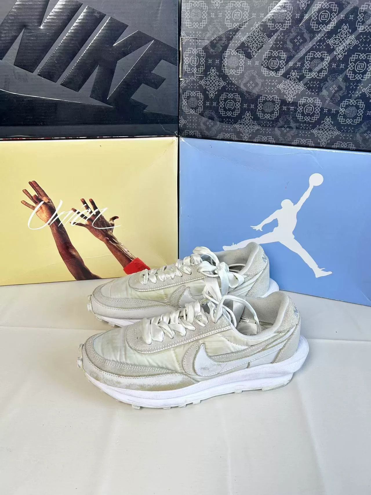Nike Nike SACAI White Lowtop Sneakers 42 Men Size US 9 / EU 42 - 1 Thumbnail