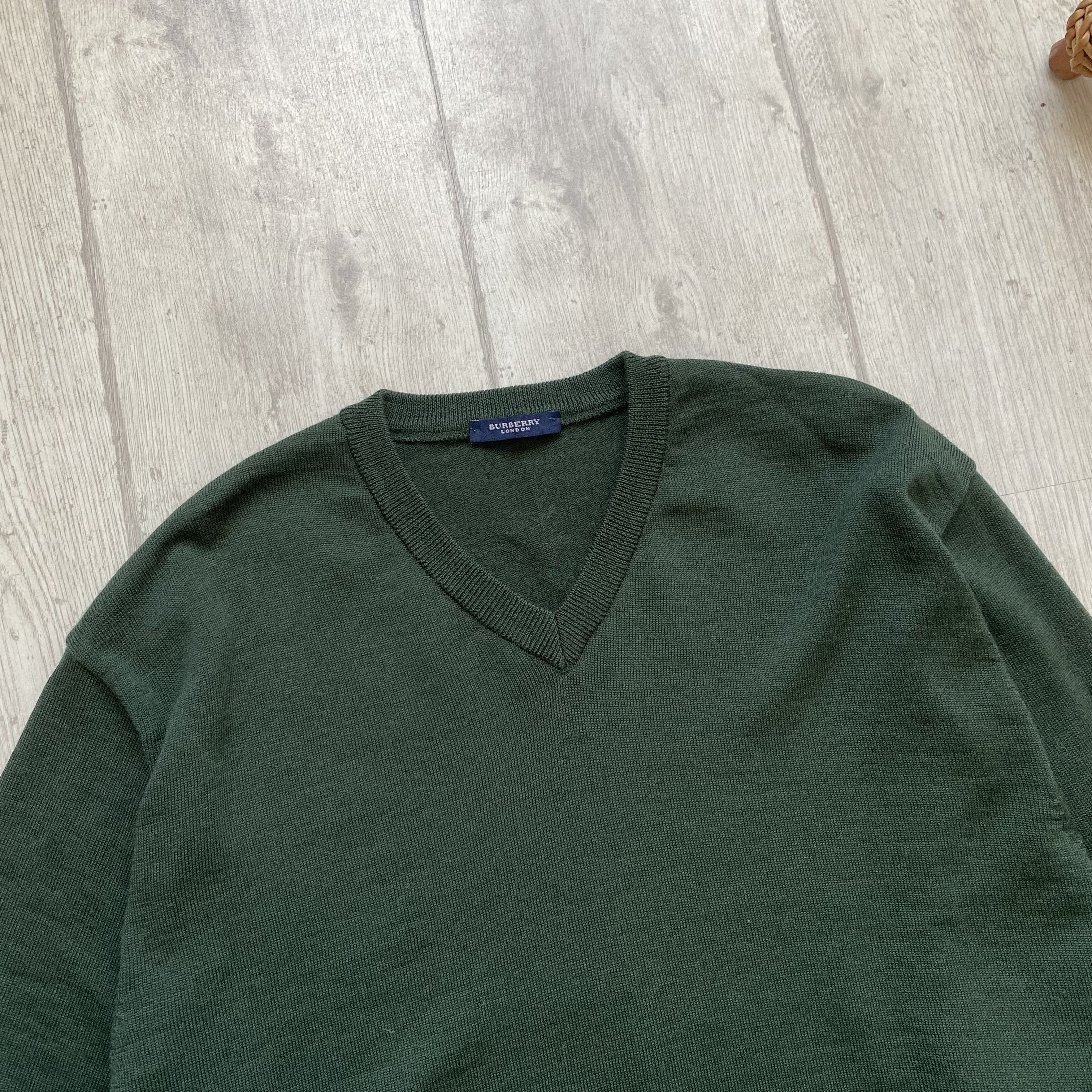 Burberry 🔥 Vintage 80s Burberry V-neck Wool Sweater Basic Mini Logo Size US L / EU 52-54 / 3 - 4 Thumbnail